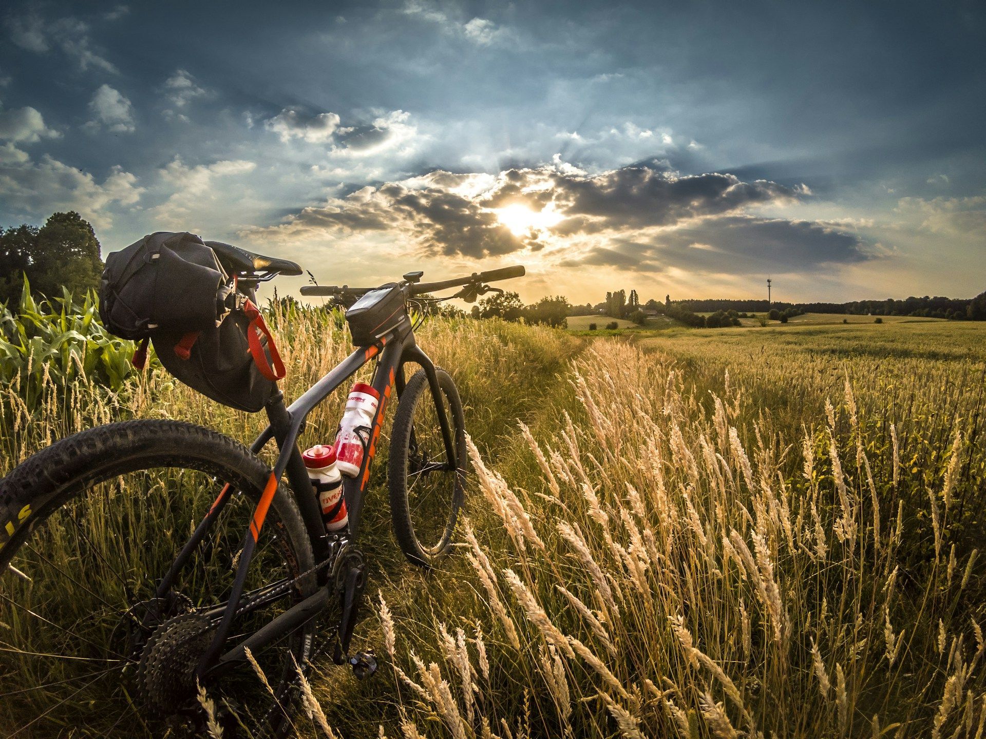 1920x1440 Organize a bikepacking trip: our tips