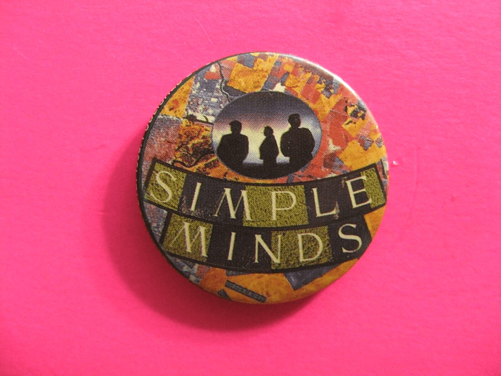 1600x1200 SIMPLE MINDS OFFICIAL VINTAGE BUTTON PIN BADGE UK IMPORT LOGO S