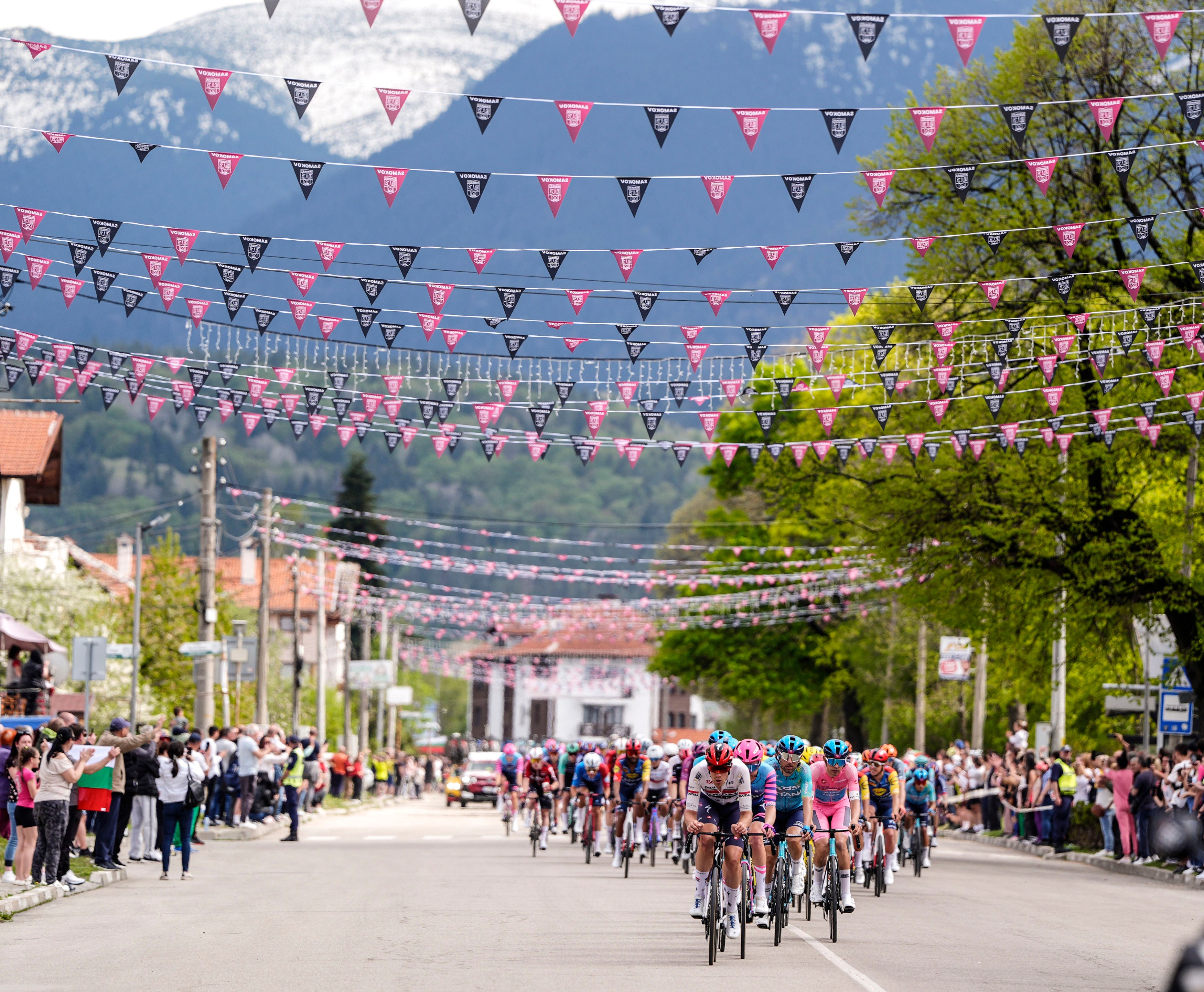 3500x2884 Giro d'Italia thoughts from the sofa as the race passes through Sofia