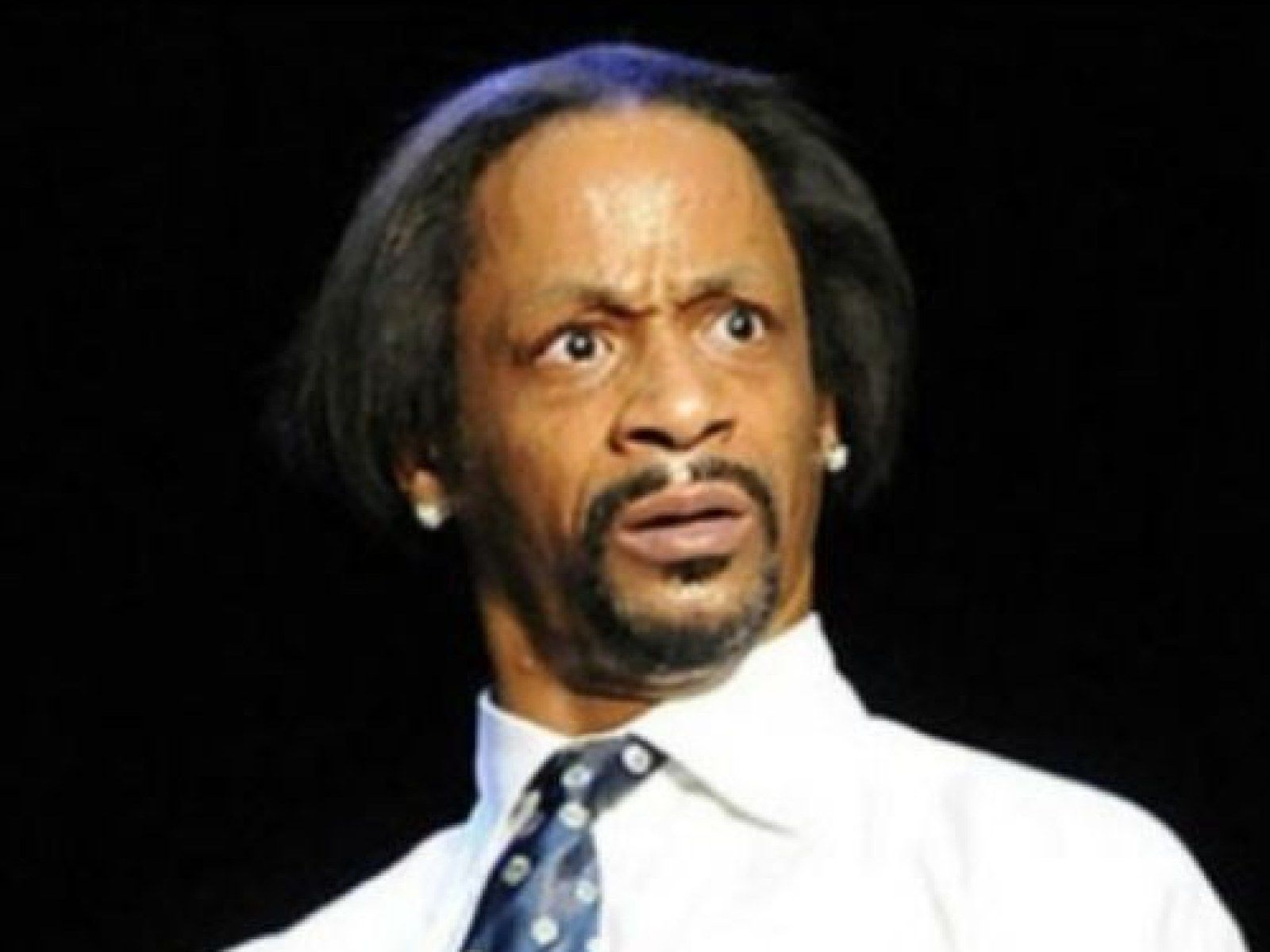 1600x1200 Katt Williams Gives $000 To Fan In Wheelchair With Note Saying 'God Never Leaves'