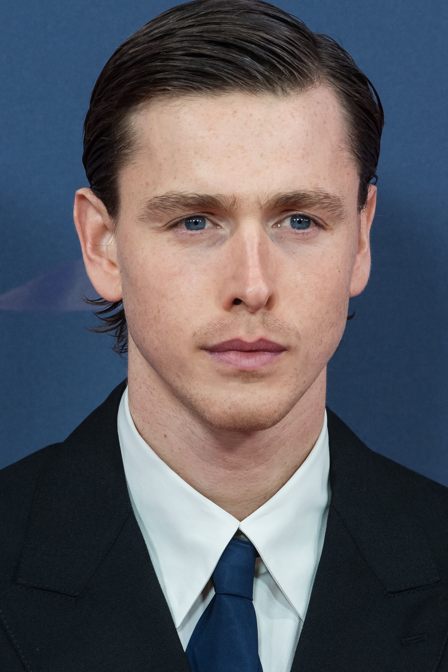 1570x2355 Harris Dickinson Drops A Perfect Corporate Friendly Baby Mullet