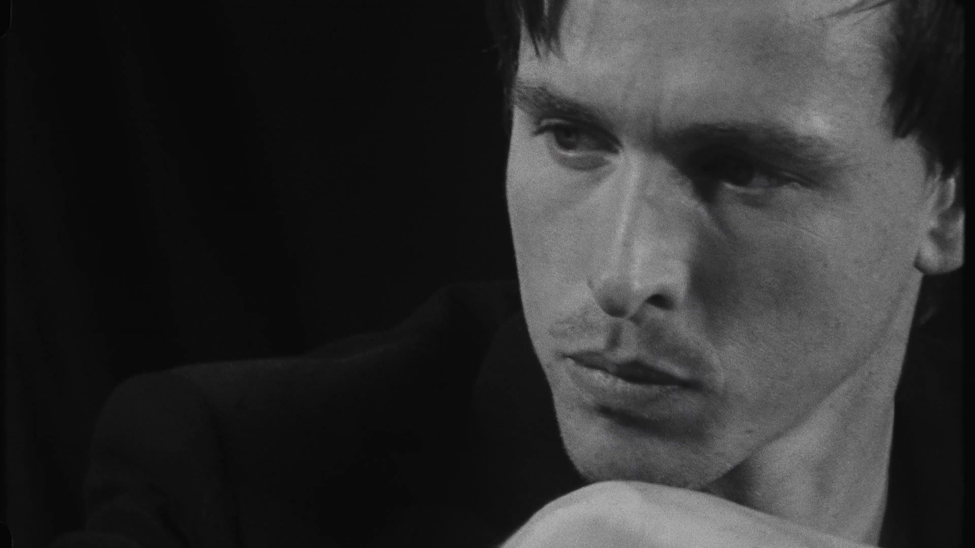 1920x1080 Harris Dickinson sul set della Hollywood Issue 2026