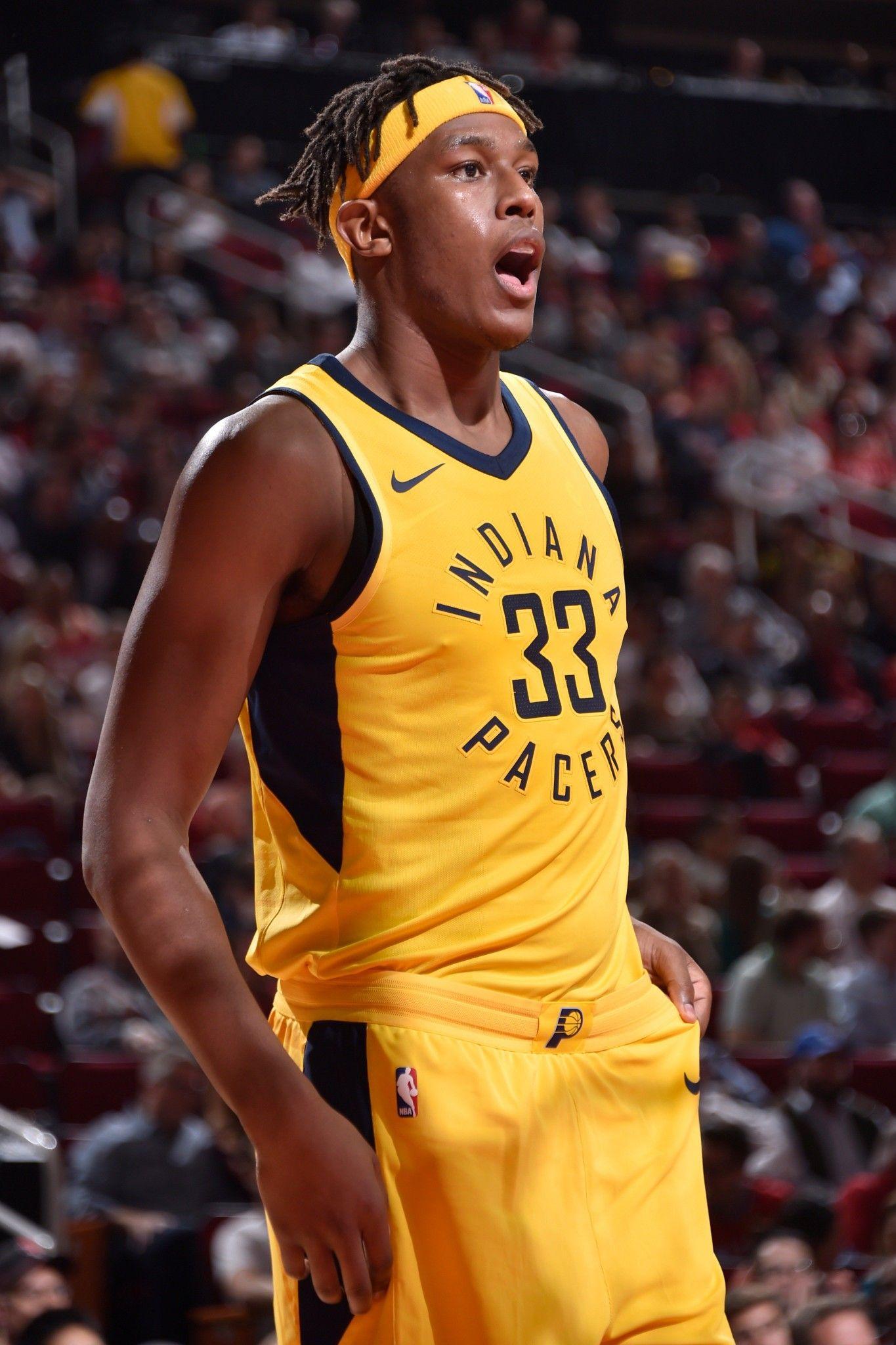 1365x2048 Myles Turner Wallpaper