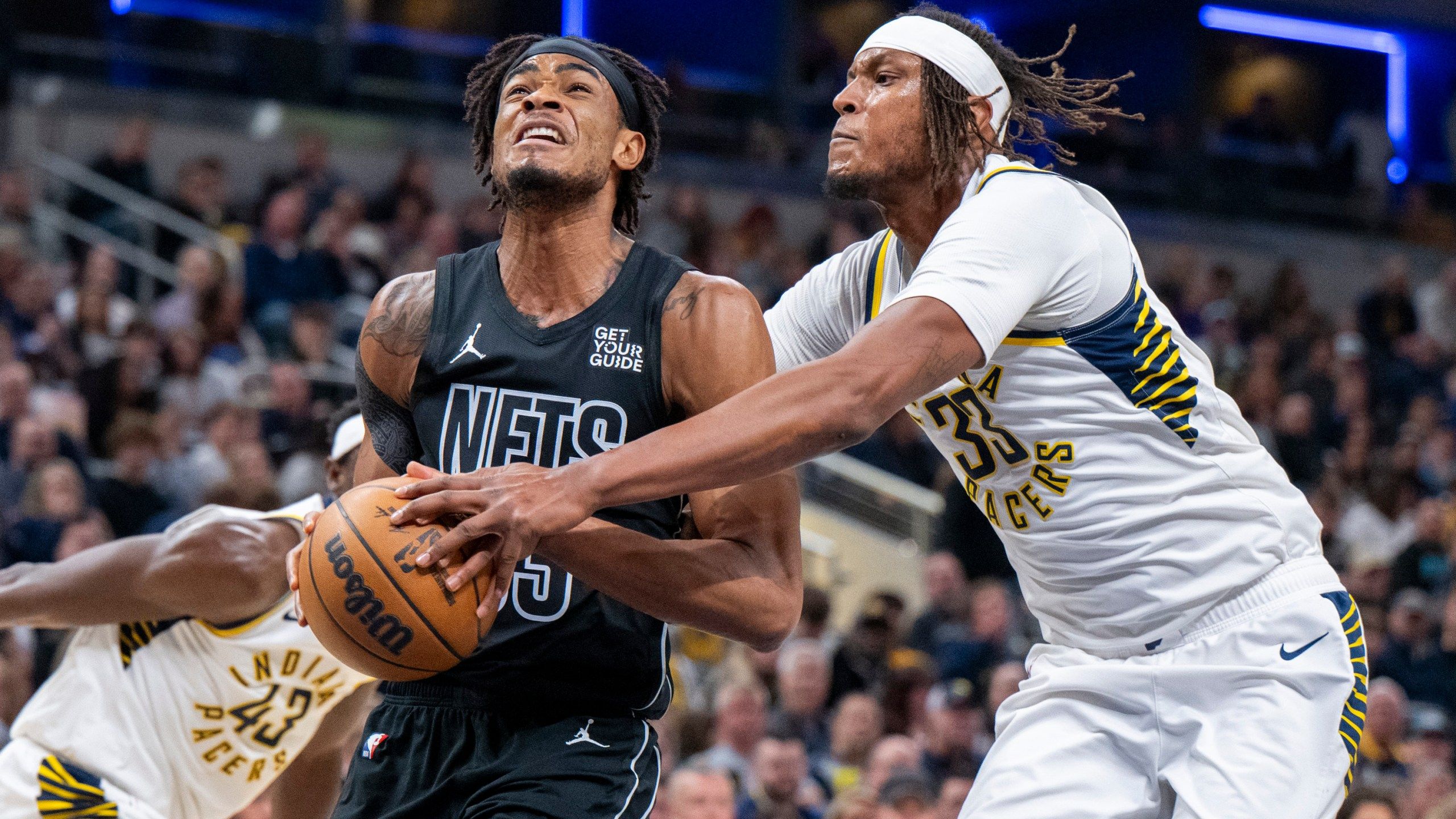 2560x1440 Pacers' Myles Turner delivers strong performance after sister leaves game due to 'medical situation'