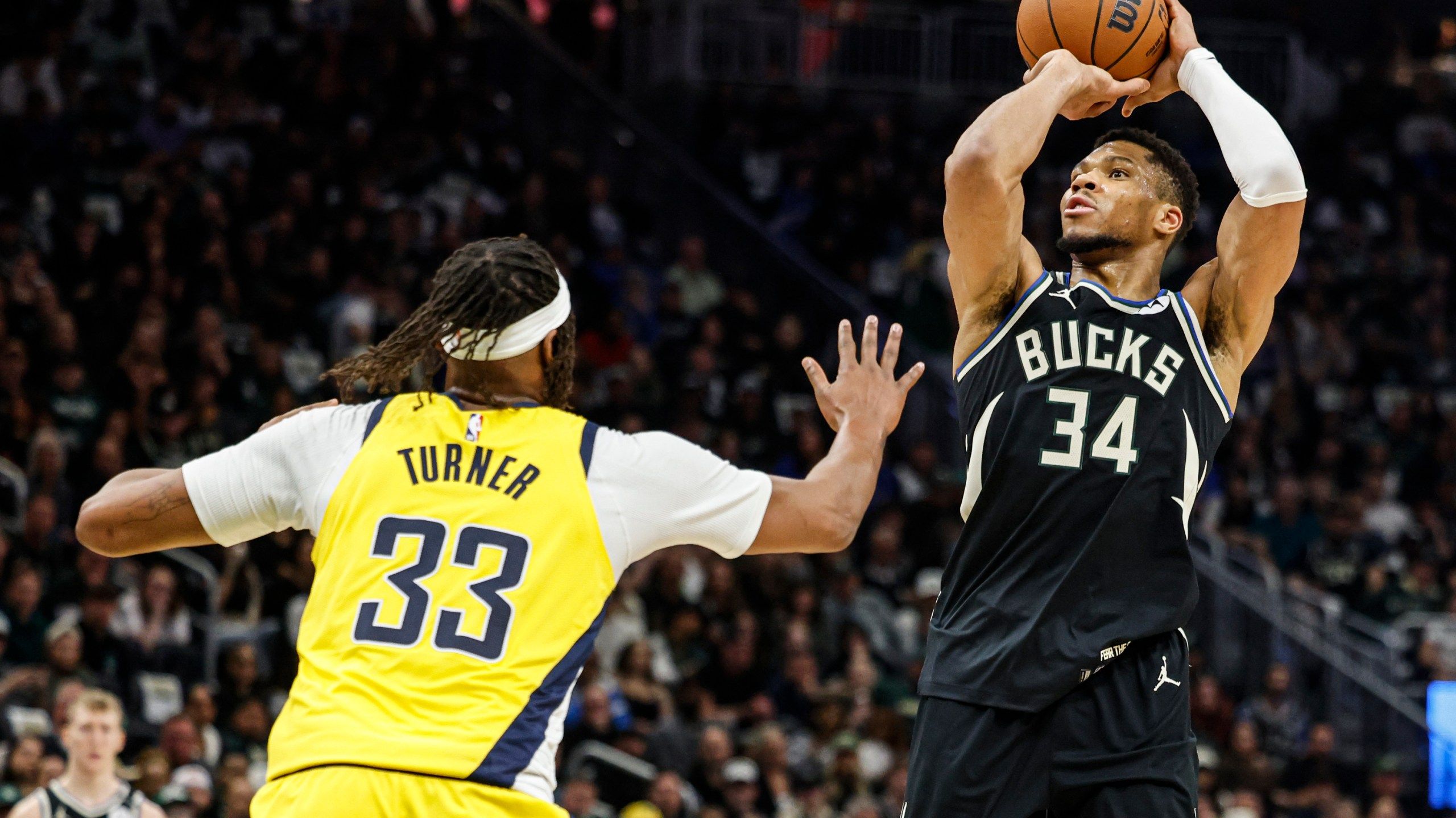 2560x1440 REPORT: Bucks To Sign Former Pacers Big Man Myles Turner To Four Year, $107 Million Deal