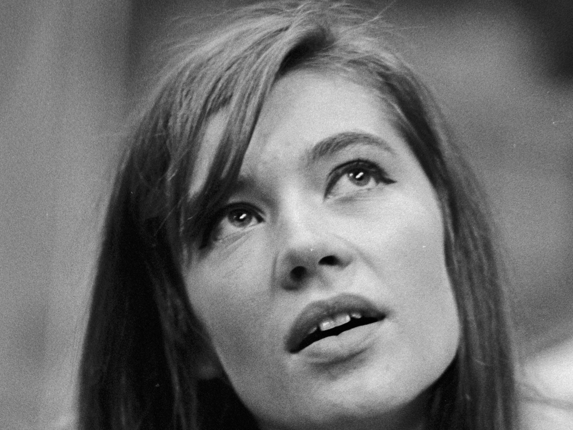 1920x1440 Sixties icon Françoise Hardy known for her melancholic ballads dies aged 80