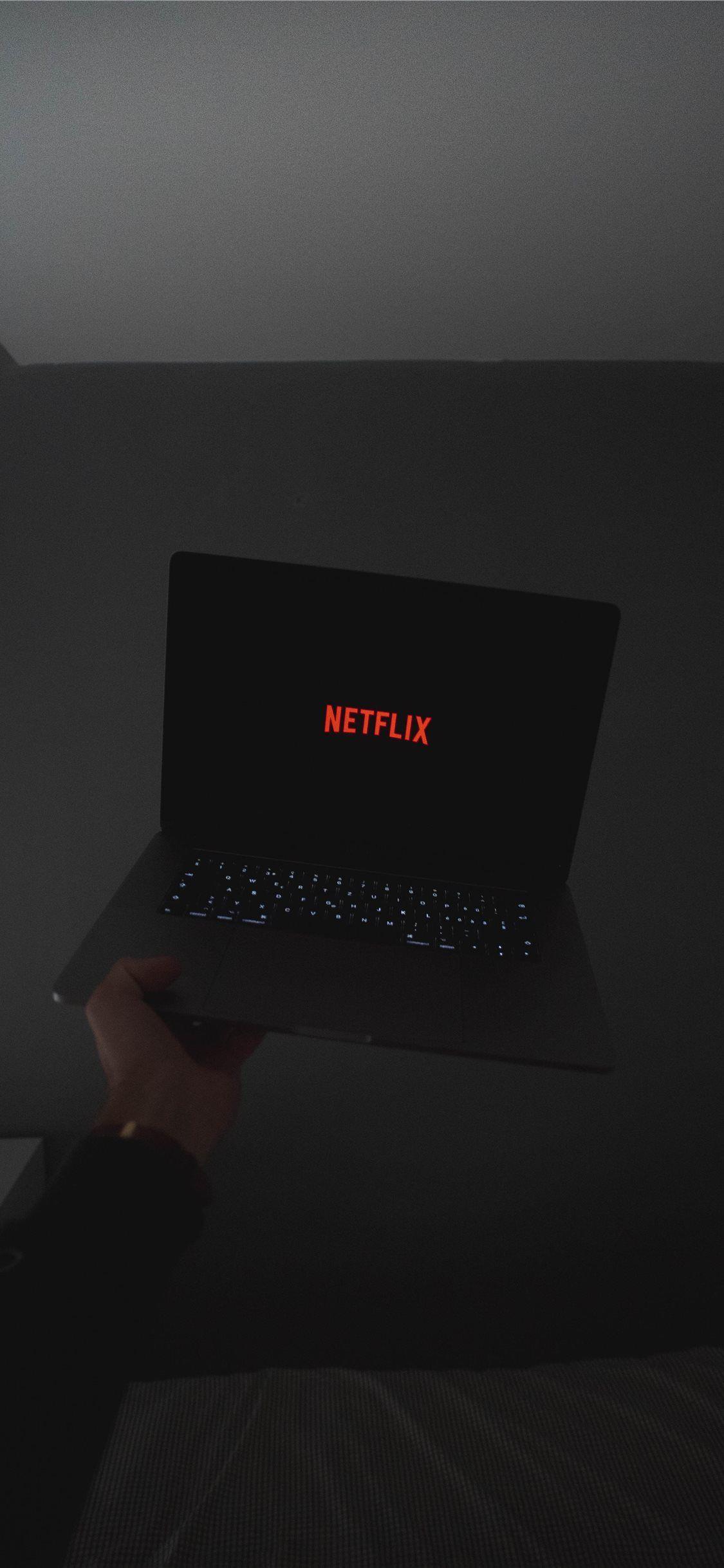 1125x2436 Netflix Wallpaper