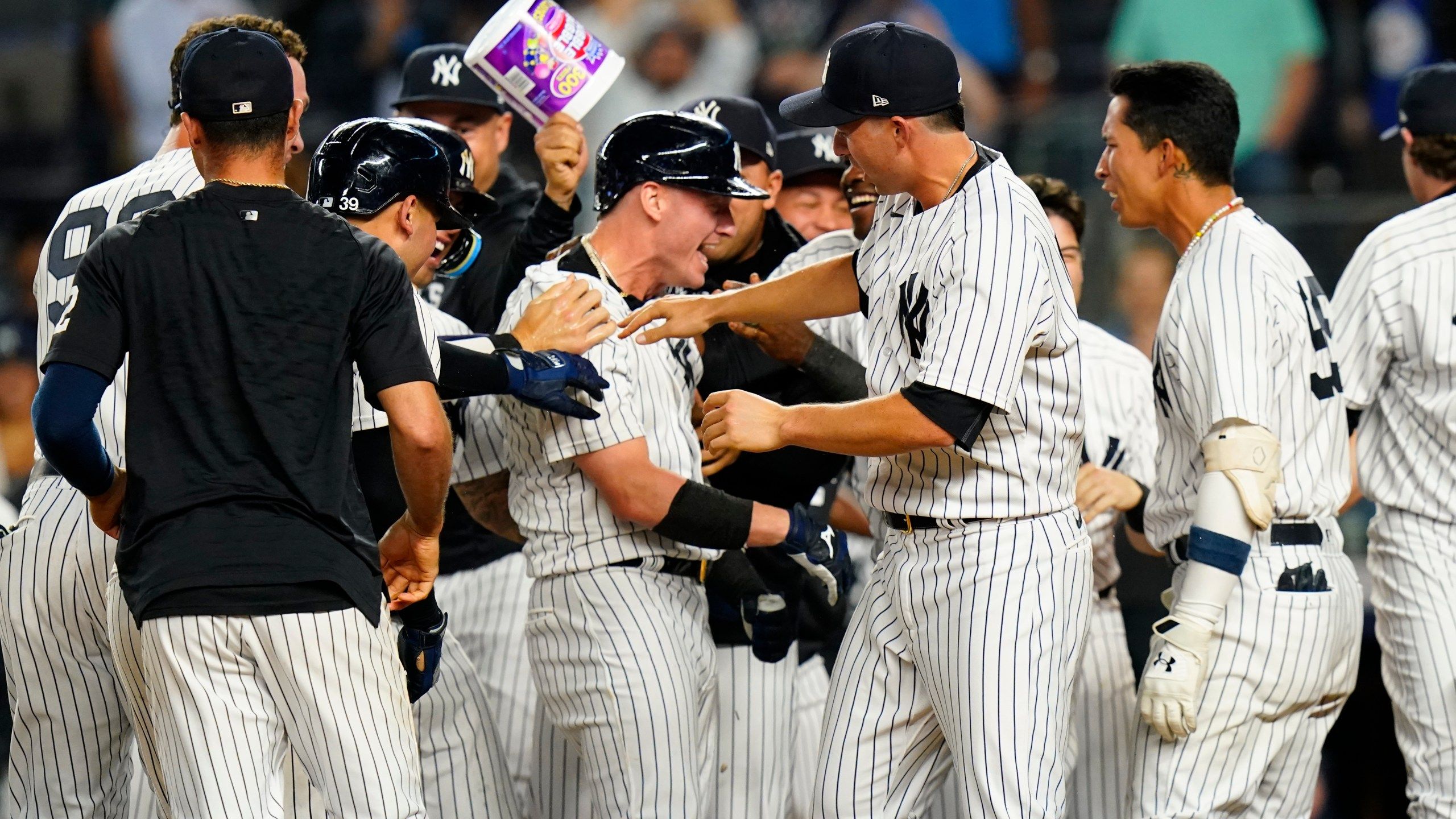 2560x1440 Donaldson Hits Walk Off Slam In 10th, Yankees Beat Rays 8 7
