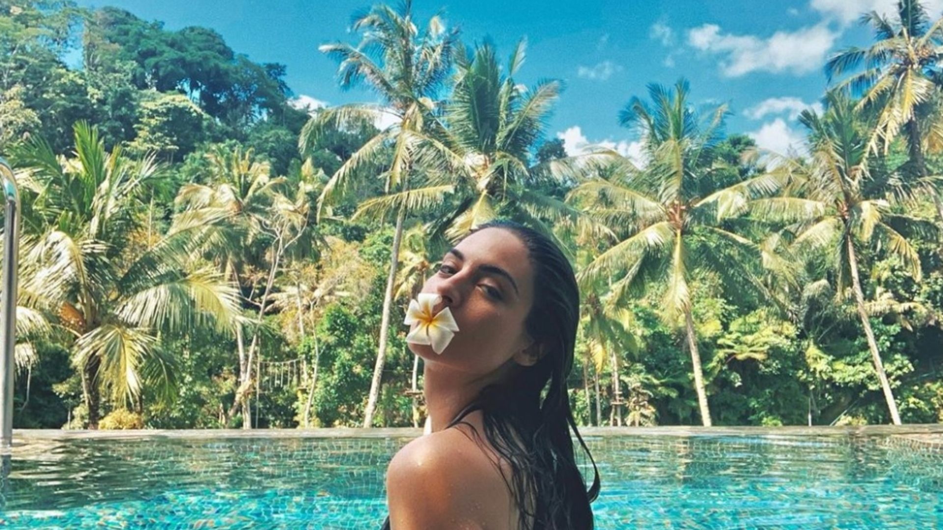 1920x1080 Ana Brenda Contreras se consintió con unas exóticas vacaciones por Indonesia