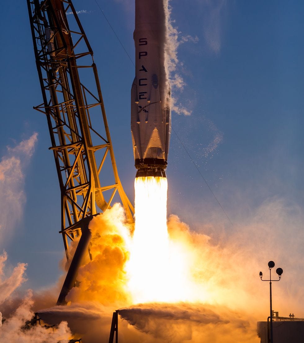 980x1106 How to Photograph a Rocket Launch