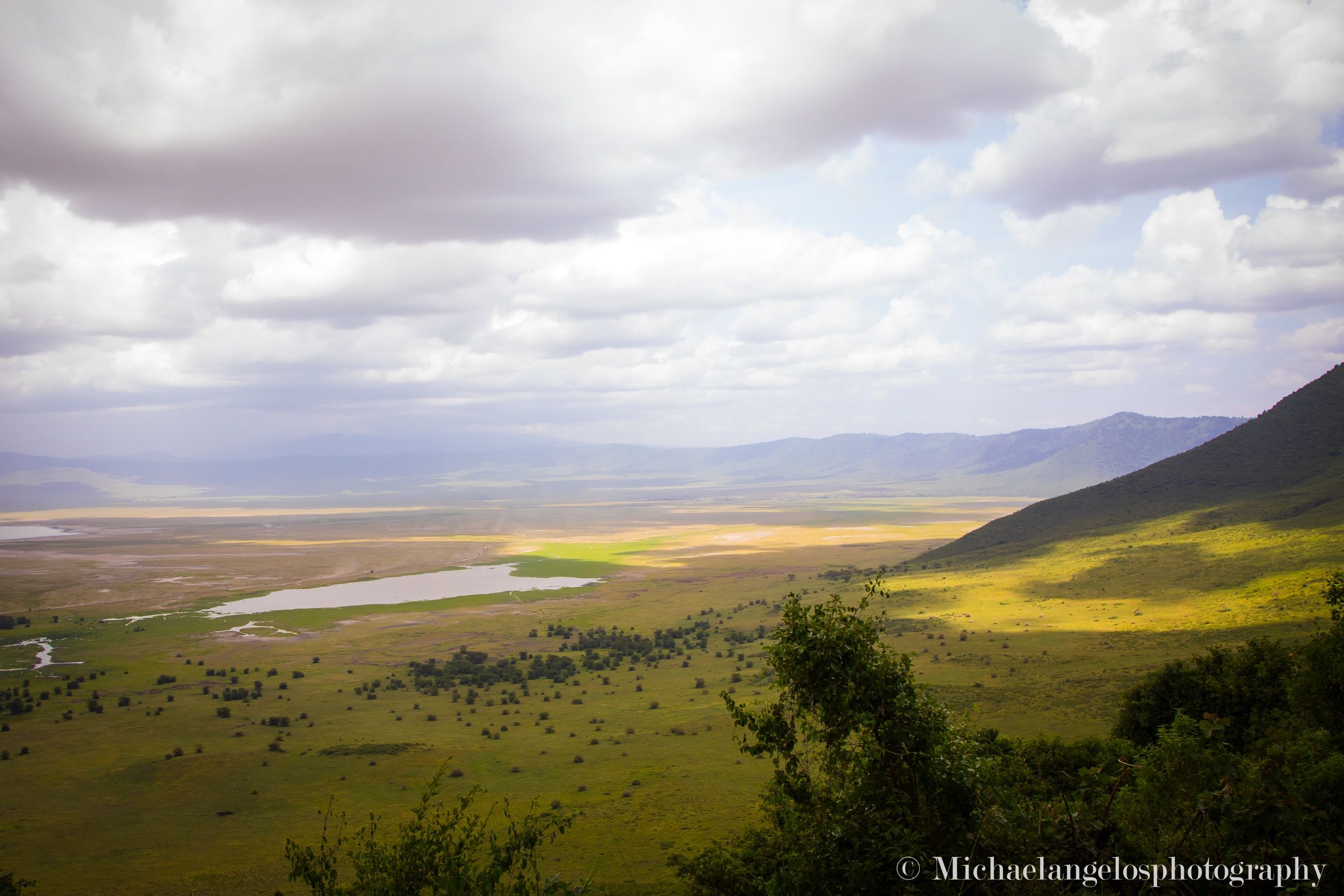 2595x1730 Tanzania Africa Series Ngorongoro Crater Photography and Video