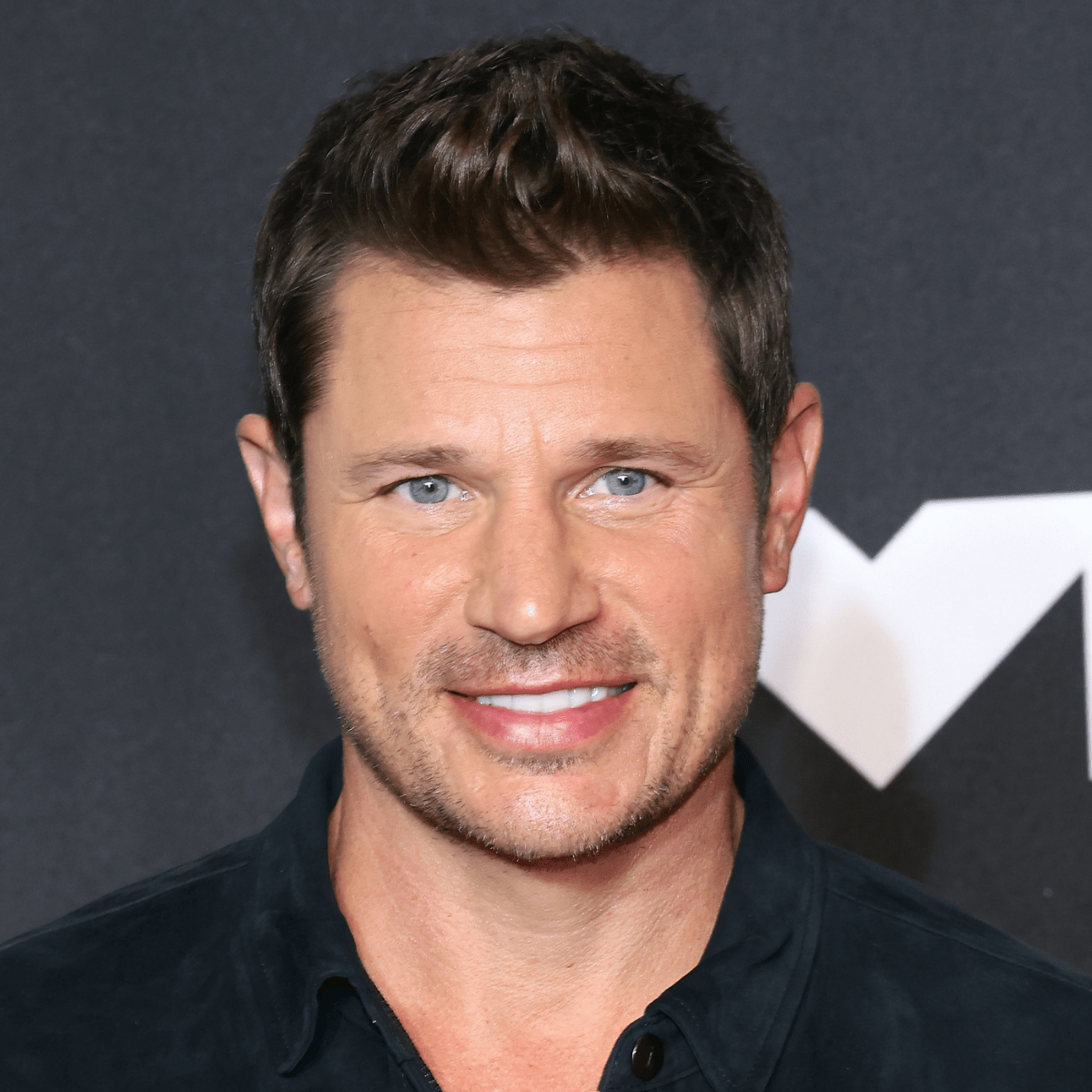 1200x1200 Nick Lachey: Short Brushed Up Quiff Hairstyle. Man For Himself