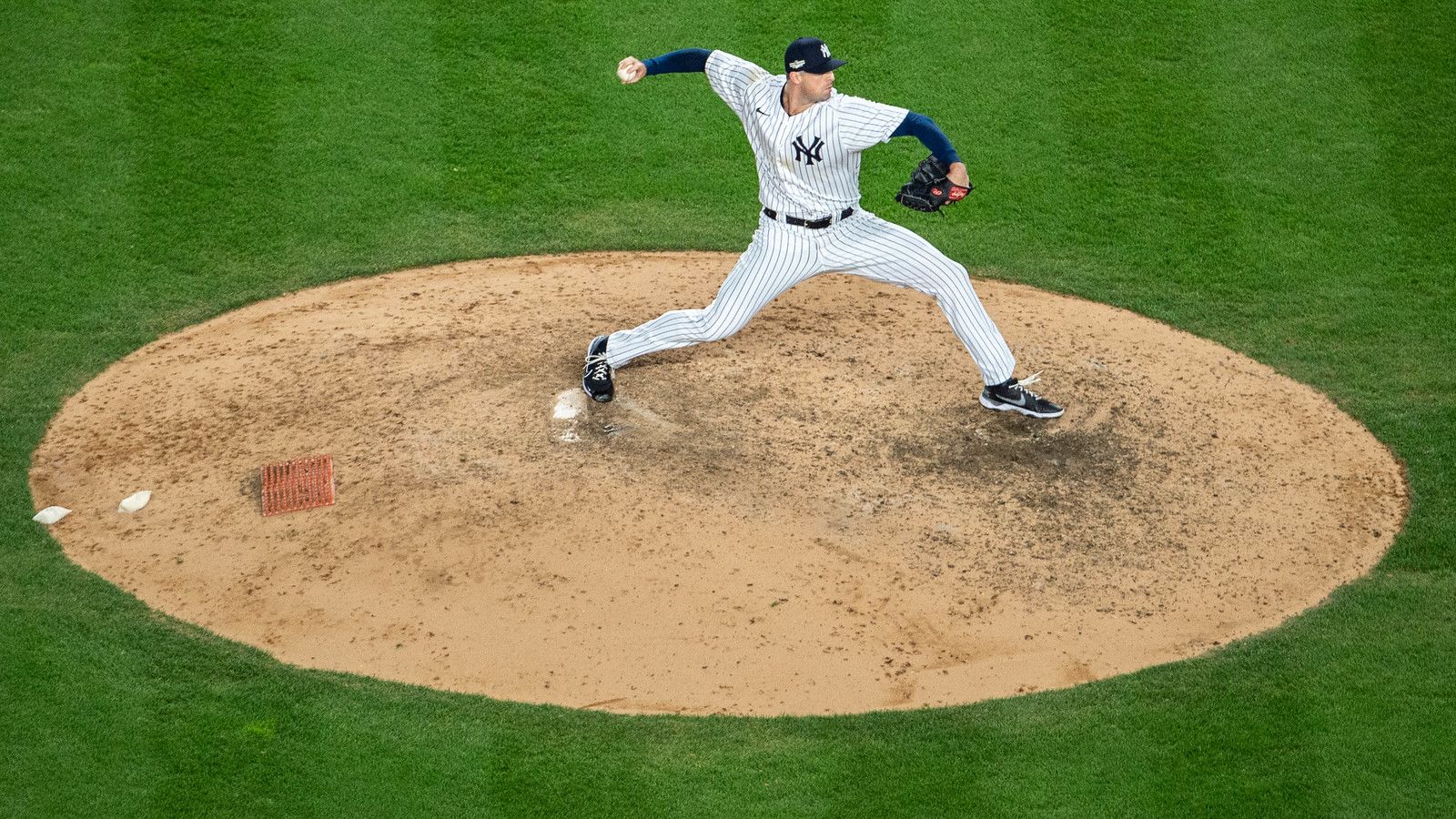 1600x900 ALCS Game 4. Clay Holmes. Rich L. Wang