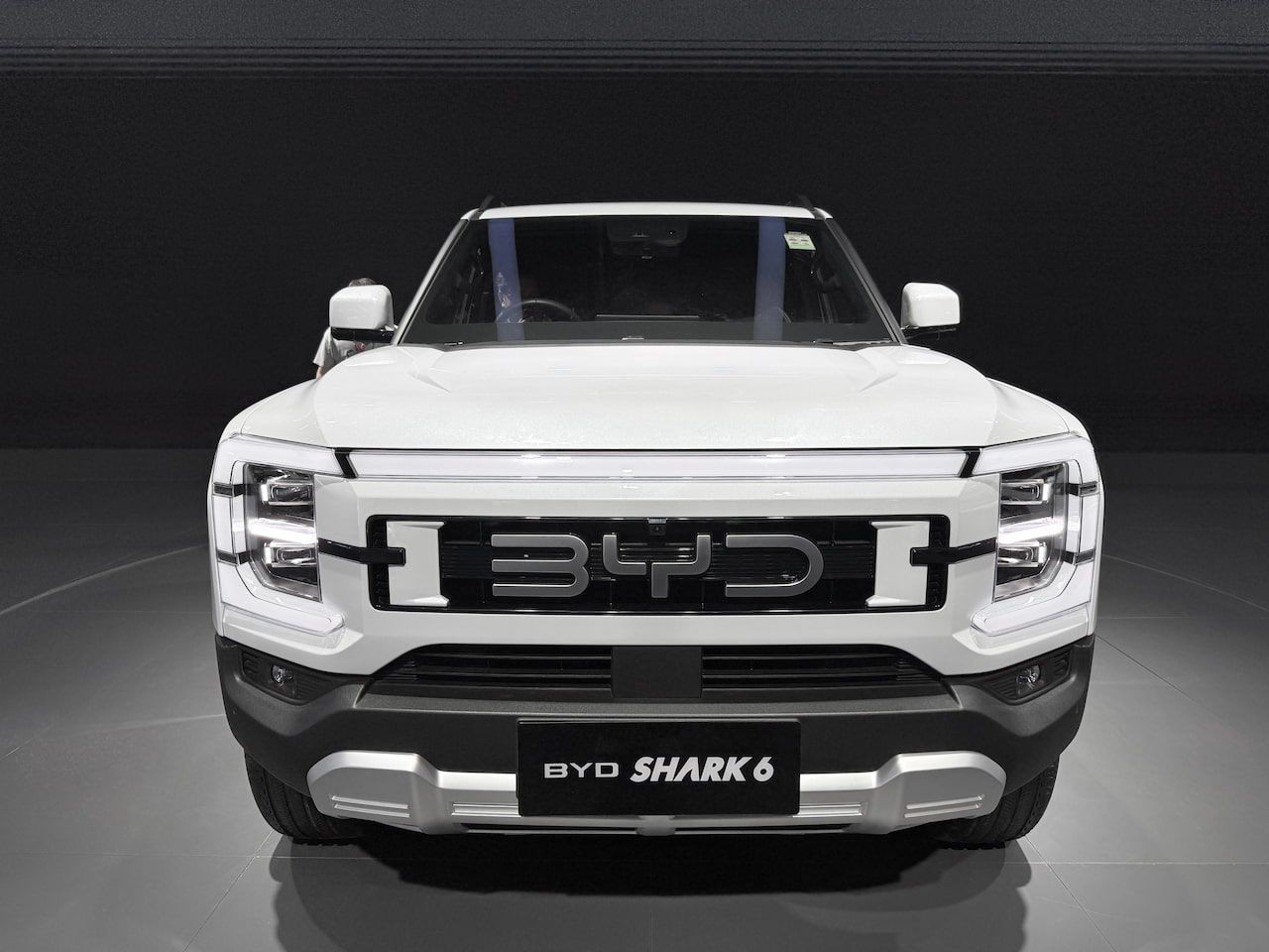 1280x960 First Look Review: BYD Shark, which Ford's CEO calls a great product