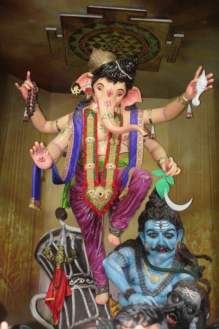 736x1104 Mumbai cha raja