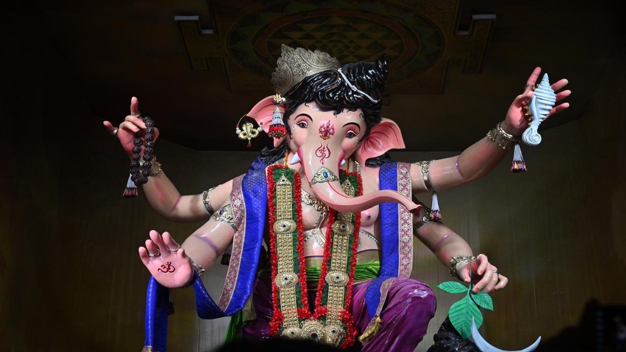 1280x720 In Photo: As city preps for Ganeshotsav here's the first look of Mumbaicha Raja idol