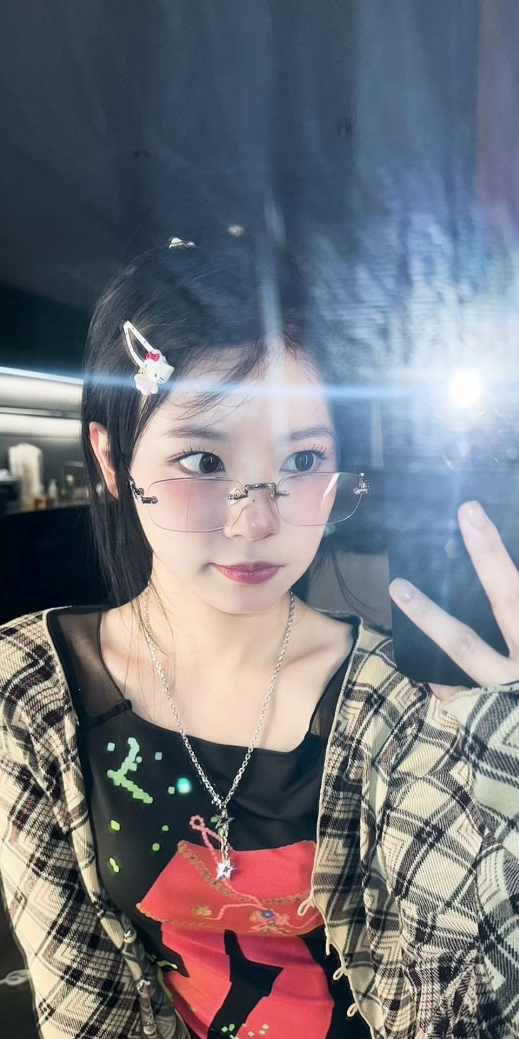 736x1472 moka [ illit ] lockscreen ♡