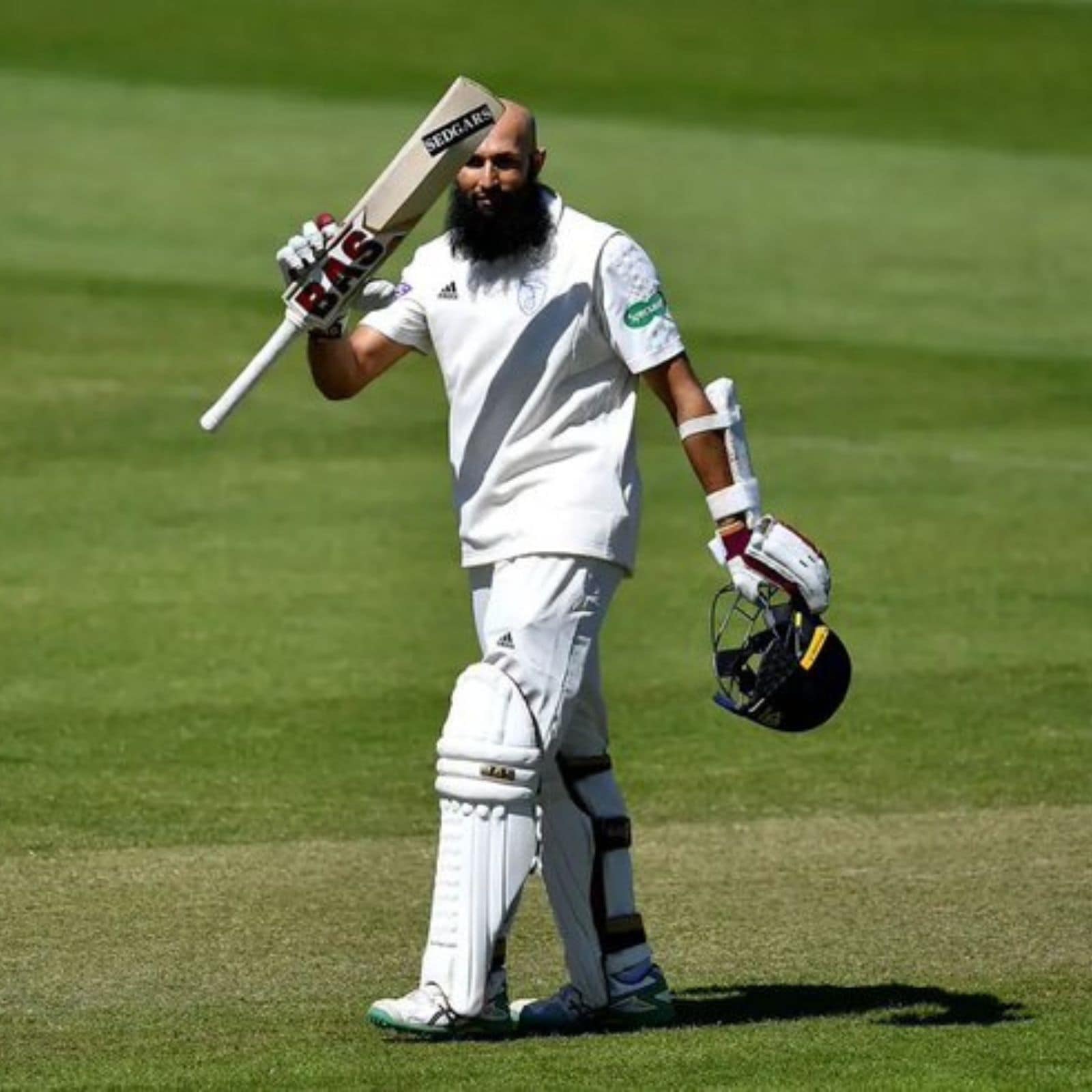 1600x1600 Grateful for the Constant Support of My Family, Coaches, Teammates Throughout my Cricket Career: Hashim Amla