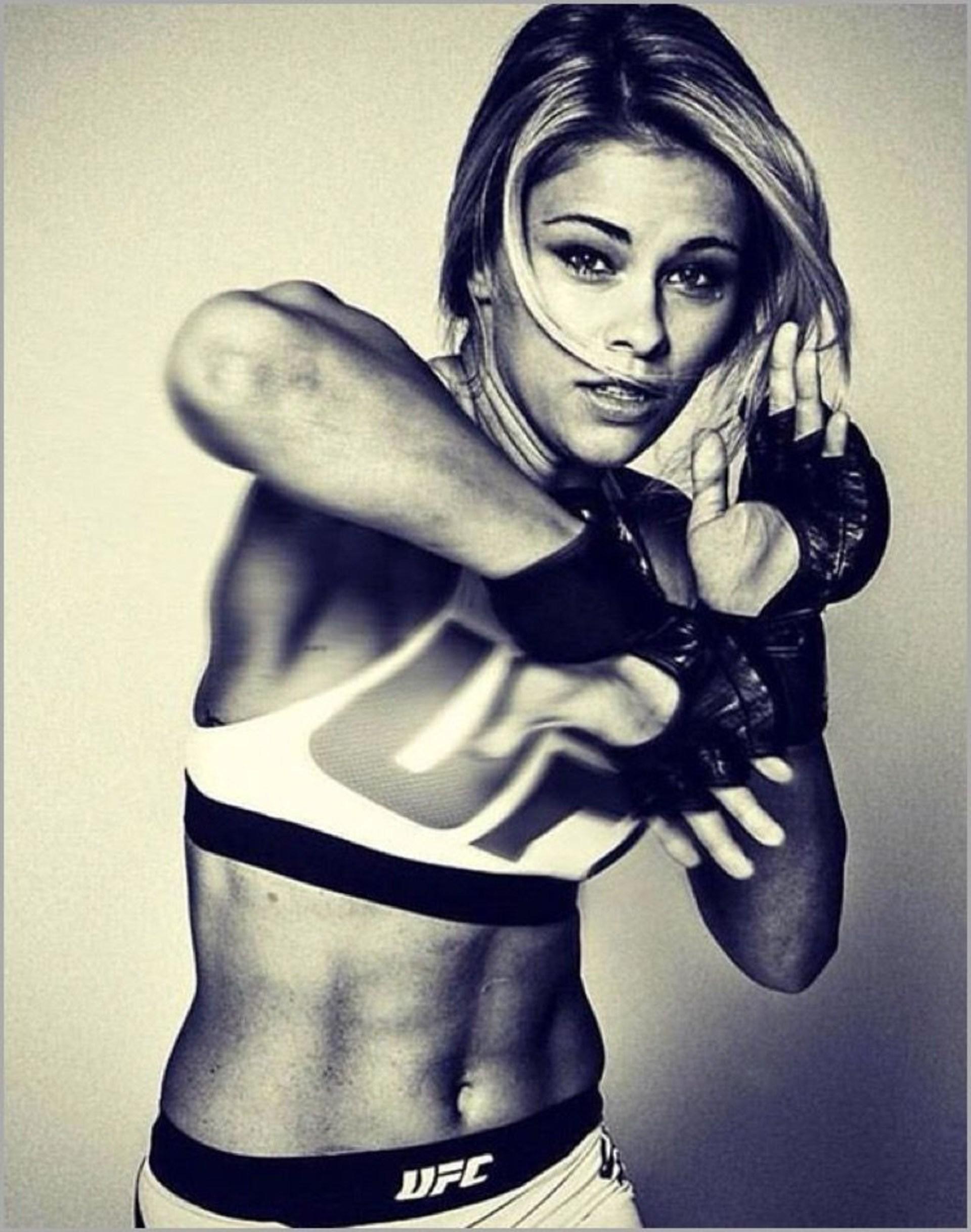 1920x2437 Paige VanZant Wallpaper