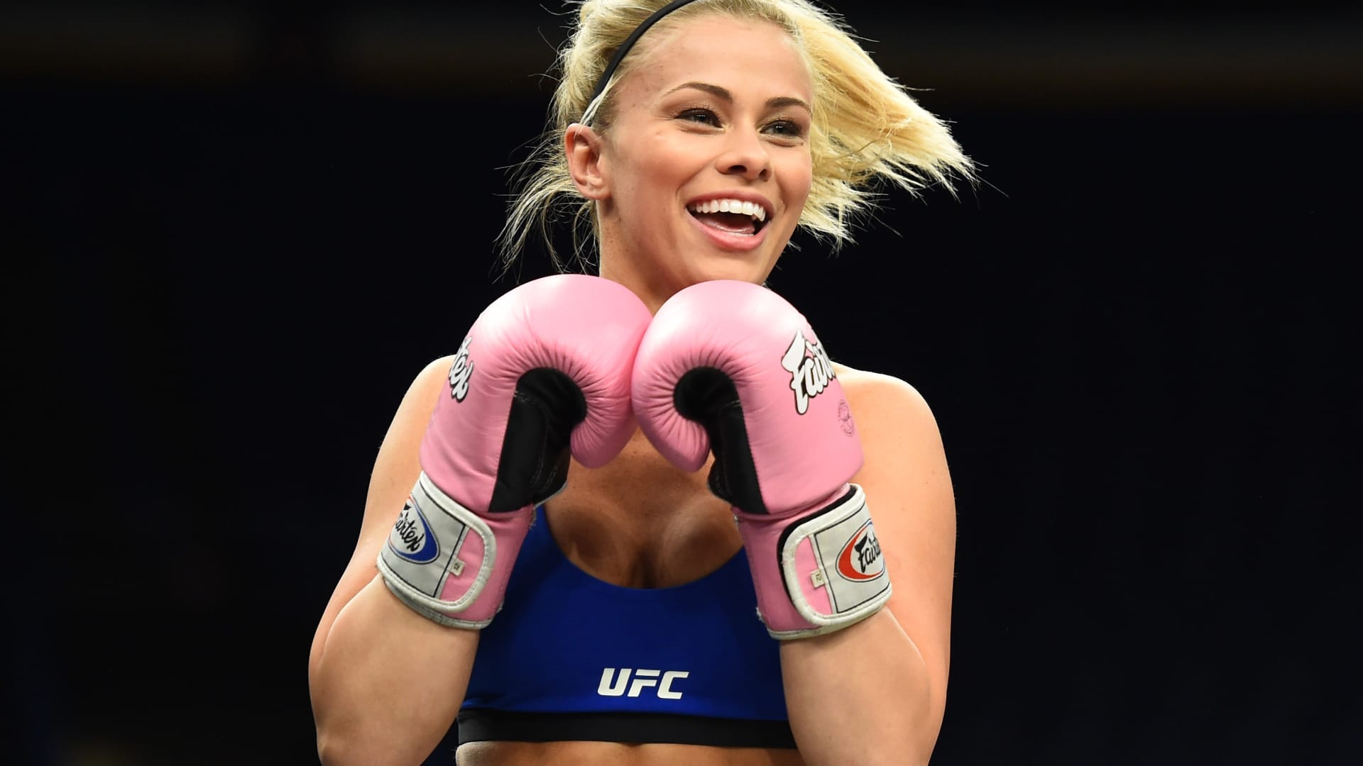 1920x1080 Paige VanZant: I make 'way more money' on Instagram than UFC