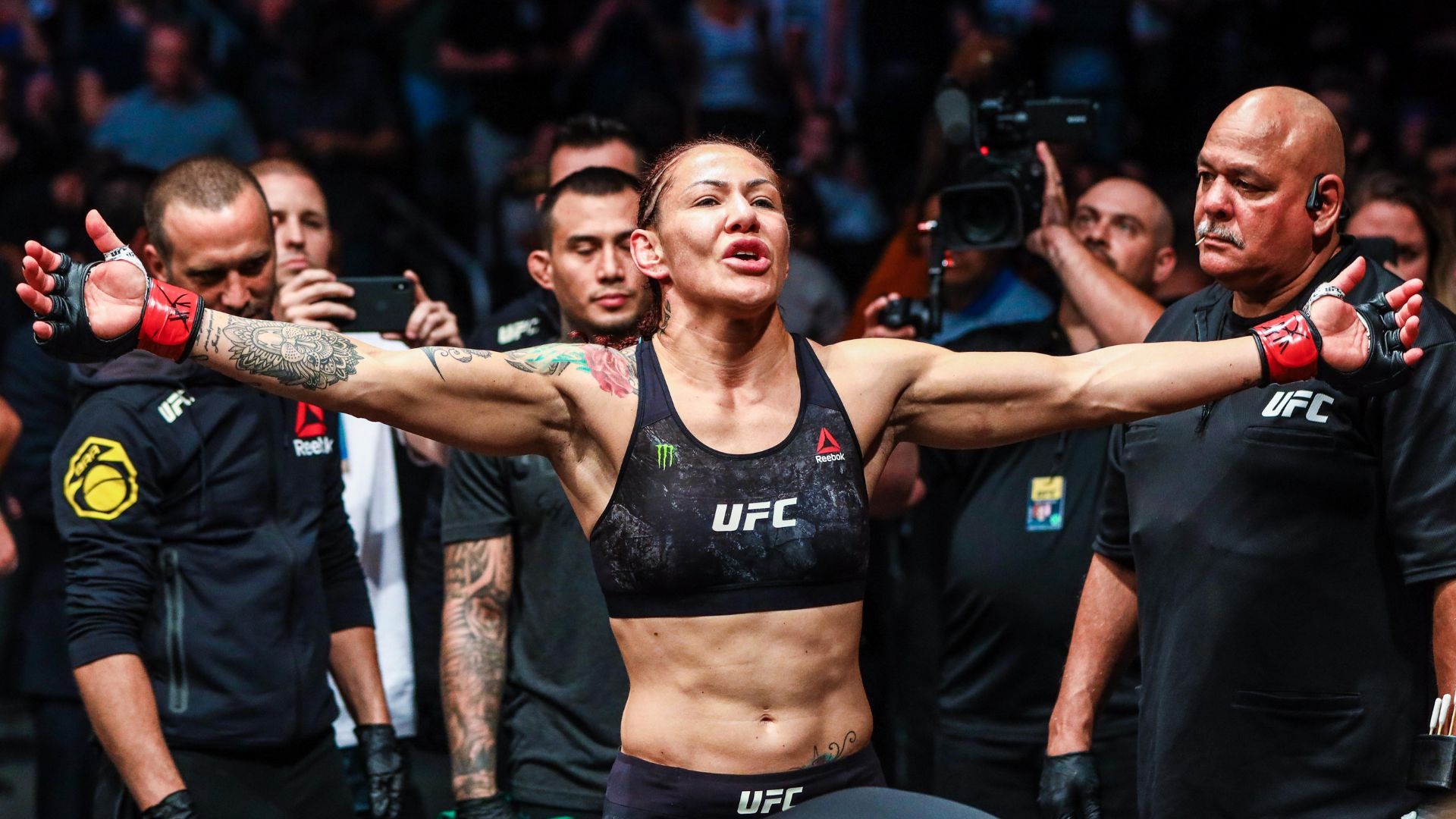 1920x1080 Cris Cyborg Claims Second Round Knockout In Latest Boxing Appearance Sports Blog