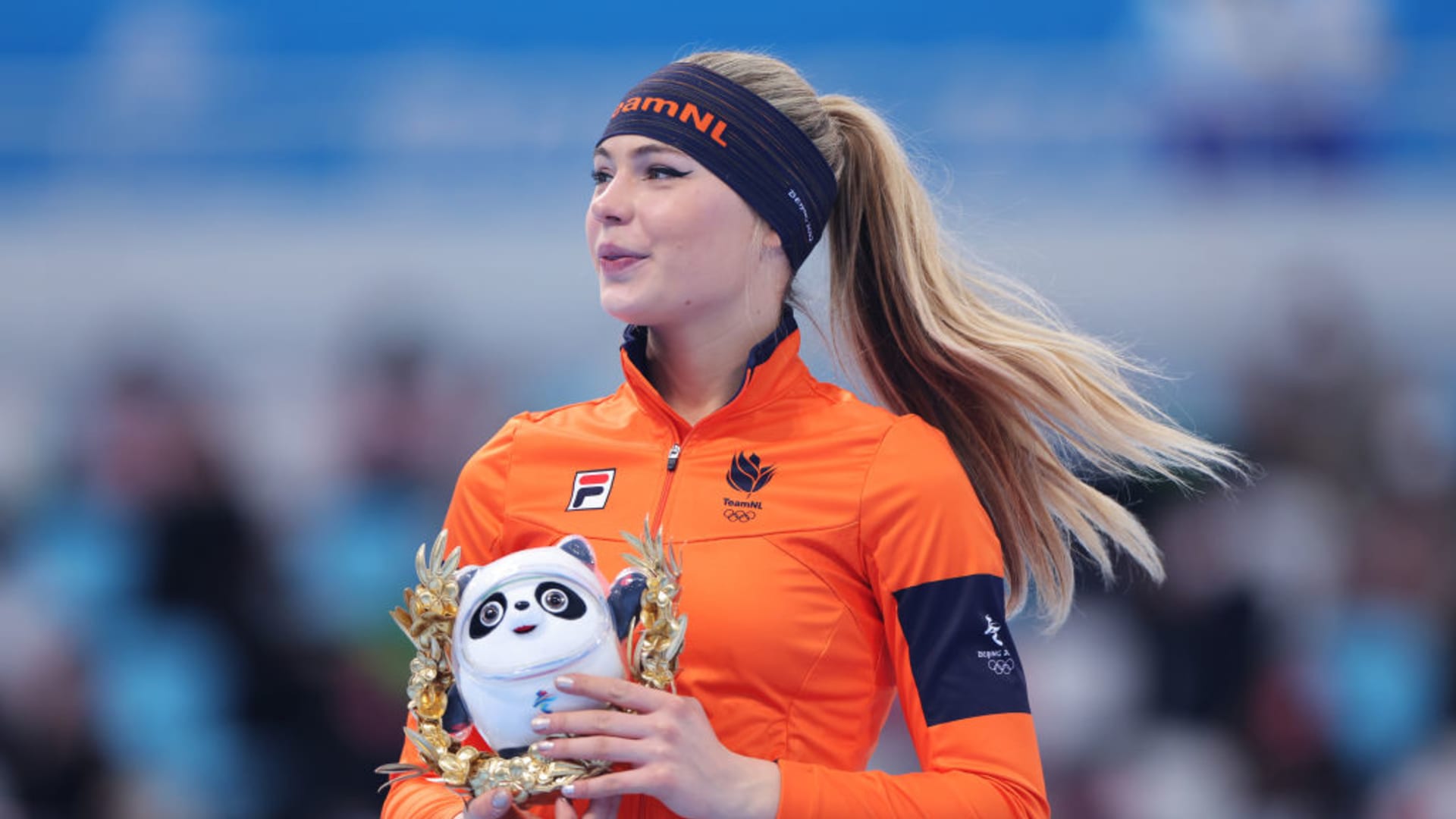 1920x1080 Jutta Leerdam wins speed skating Olympic silver at Beijing brings joy to massive social media following