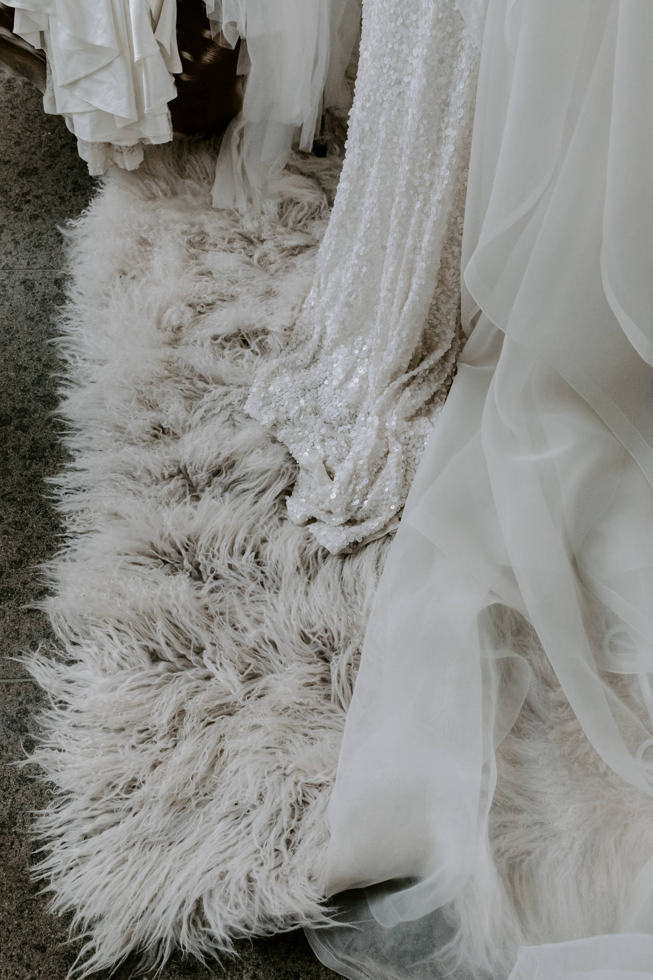 1280x1920 Download Wedding Aesthetic Gown Wallpaper