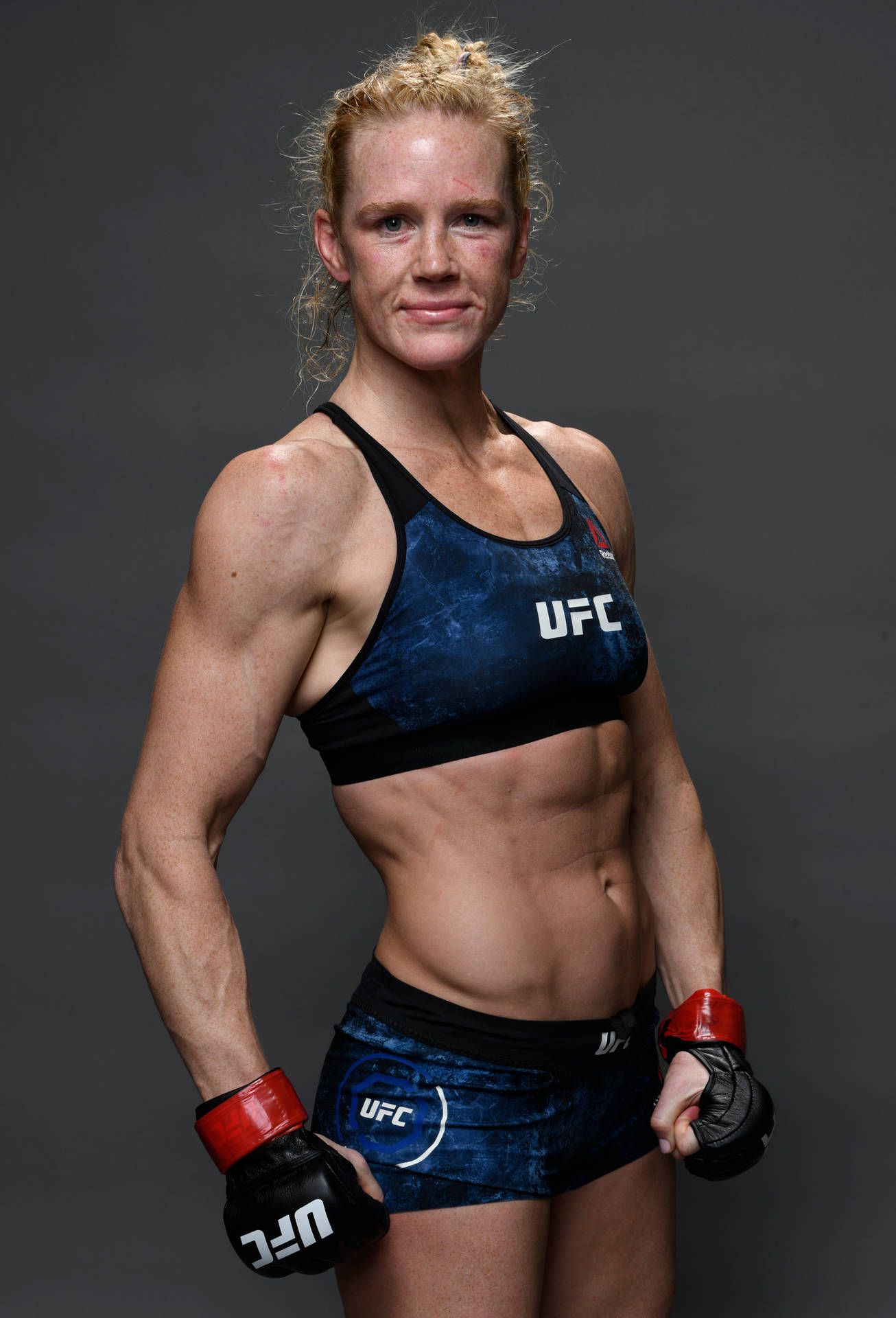 1306x1920 Download Holly Holm Toned Body Wallpaper