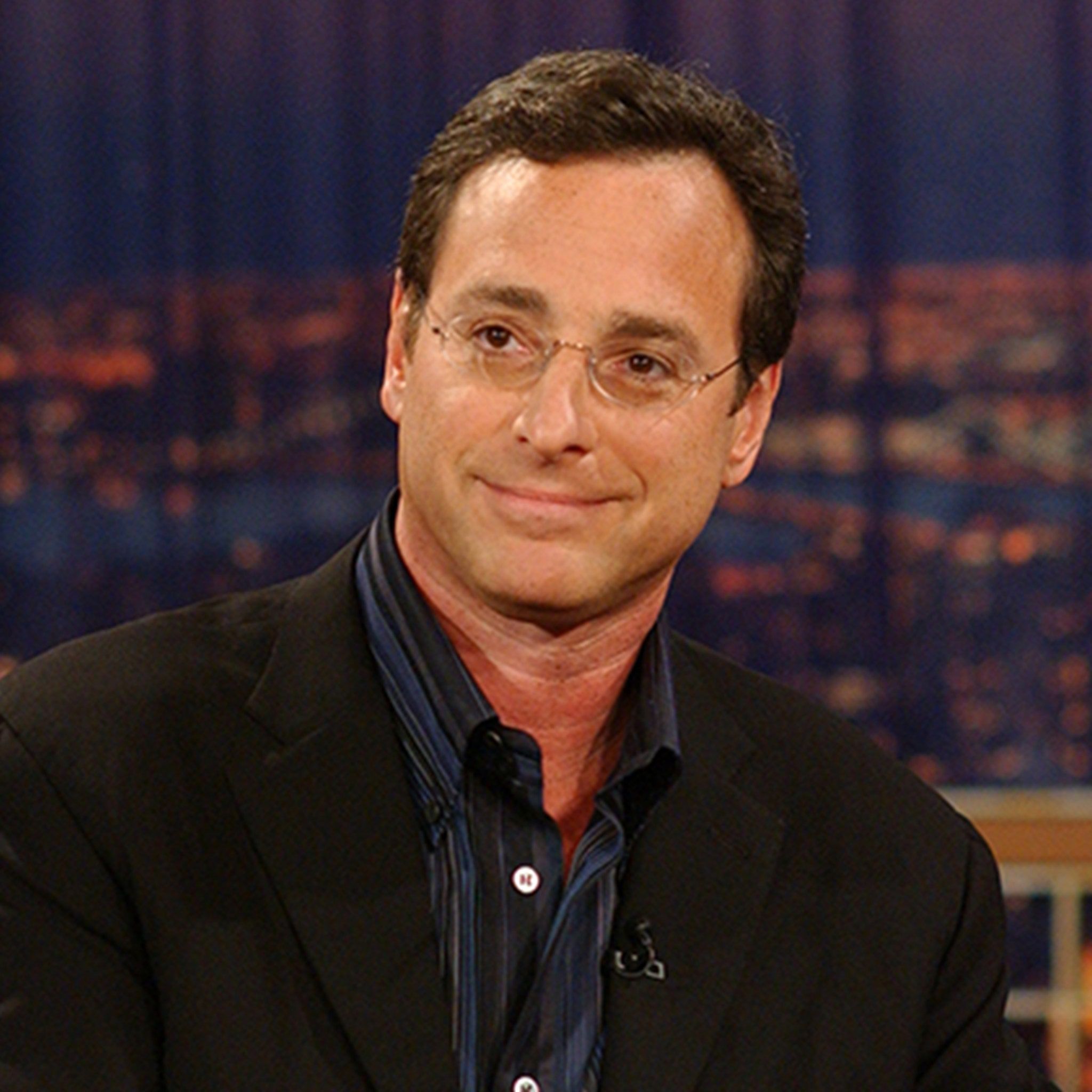2048x2048 Comedian Bob Saget Dead at Found in Orlando Hotel Room