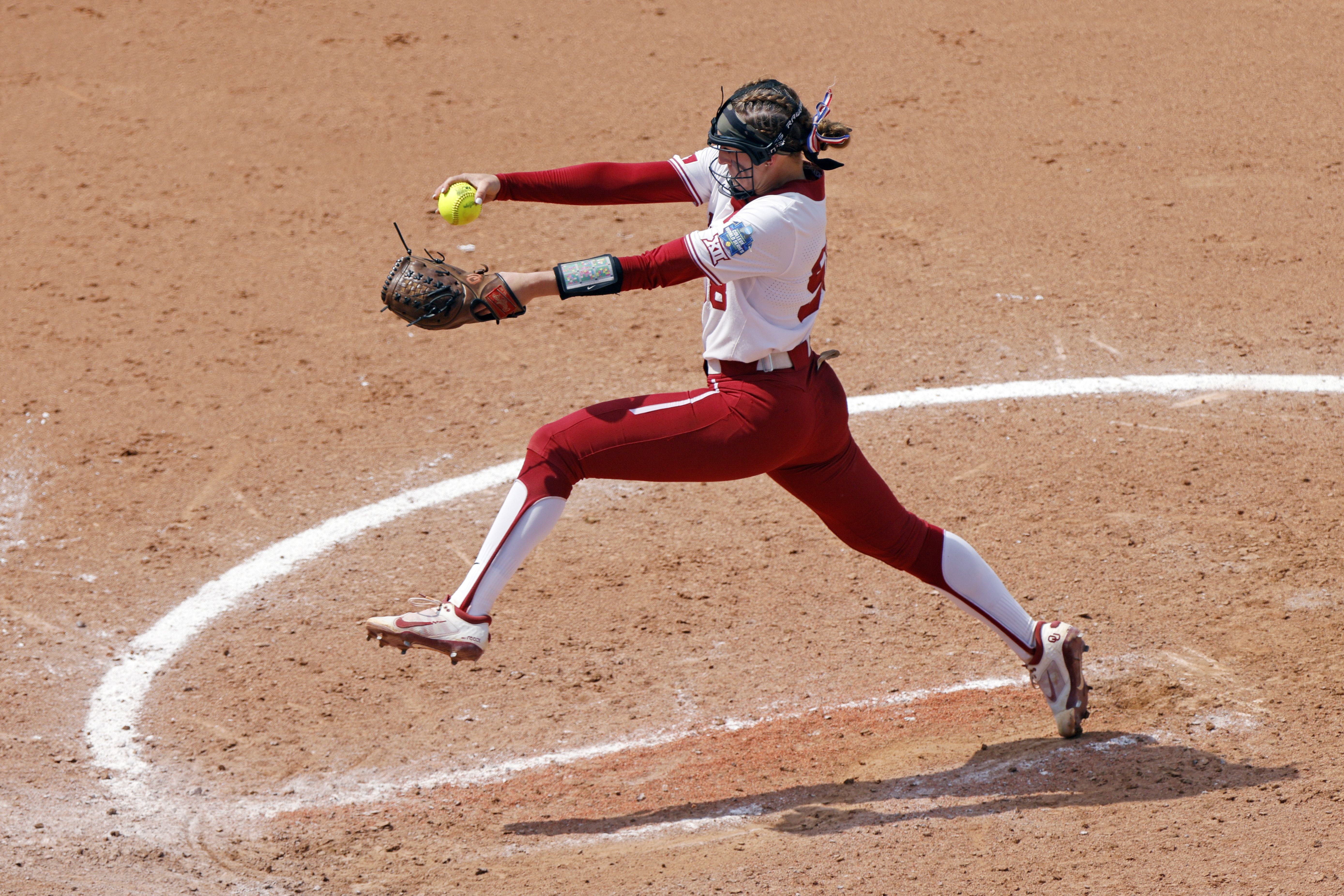 5553x3702 Women's College World Series champion and MVP Jordy Bahl returns to Nebraska