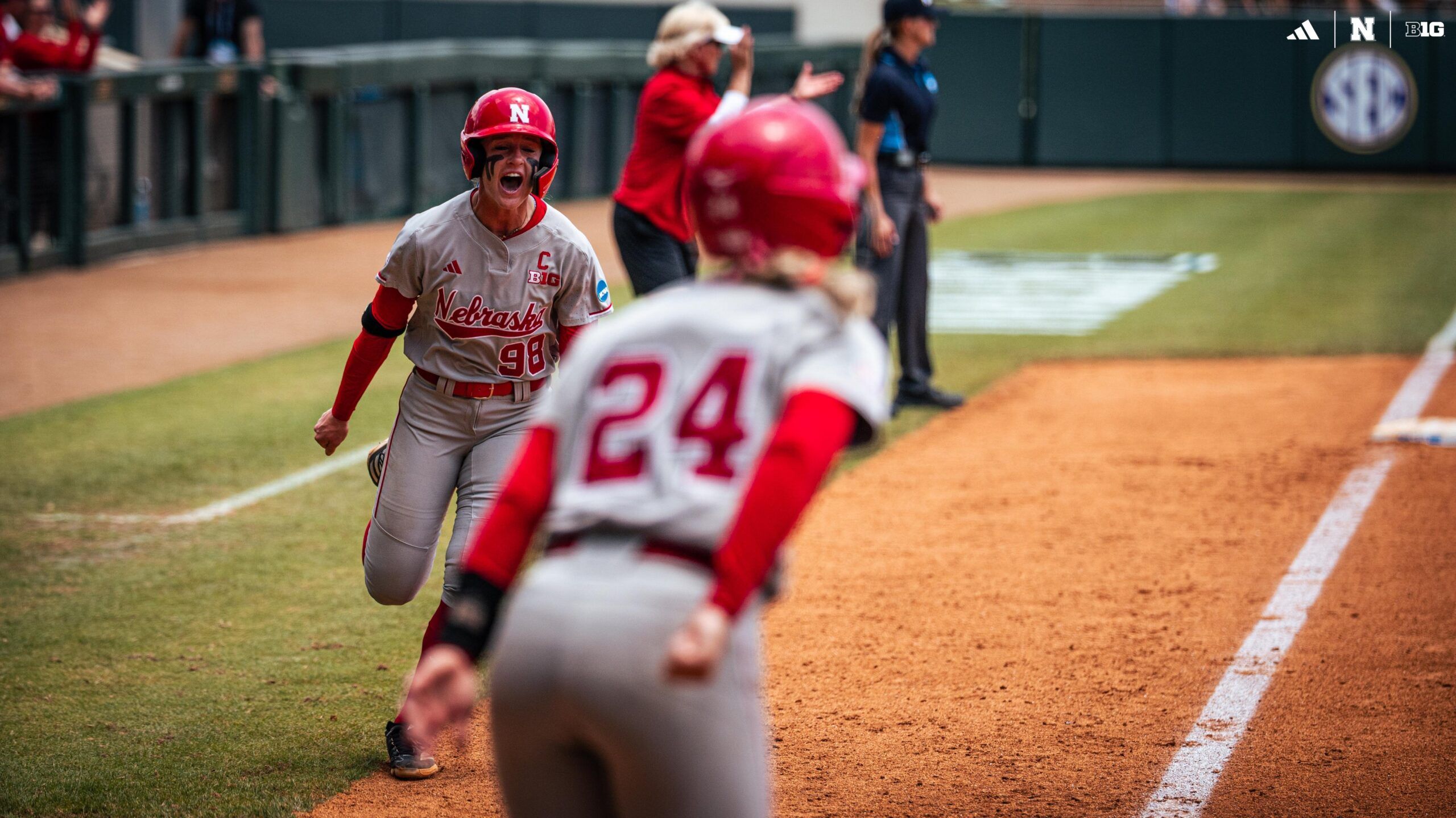 2560x1440 Jordy Bahl ties Nebraska softball record in NCAA tournament win