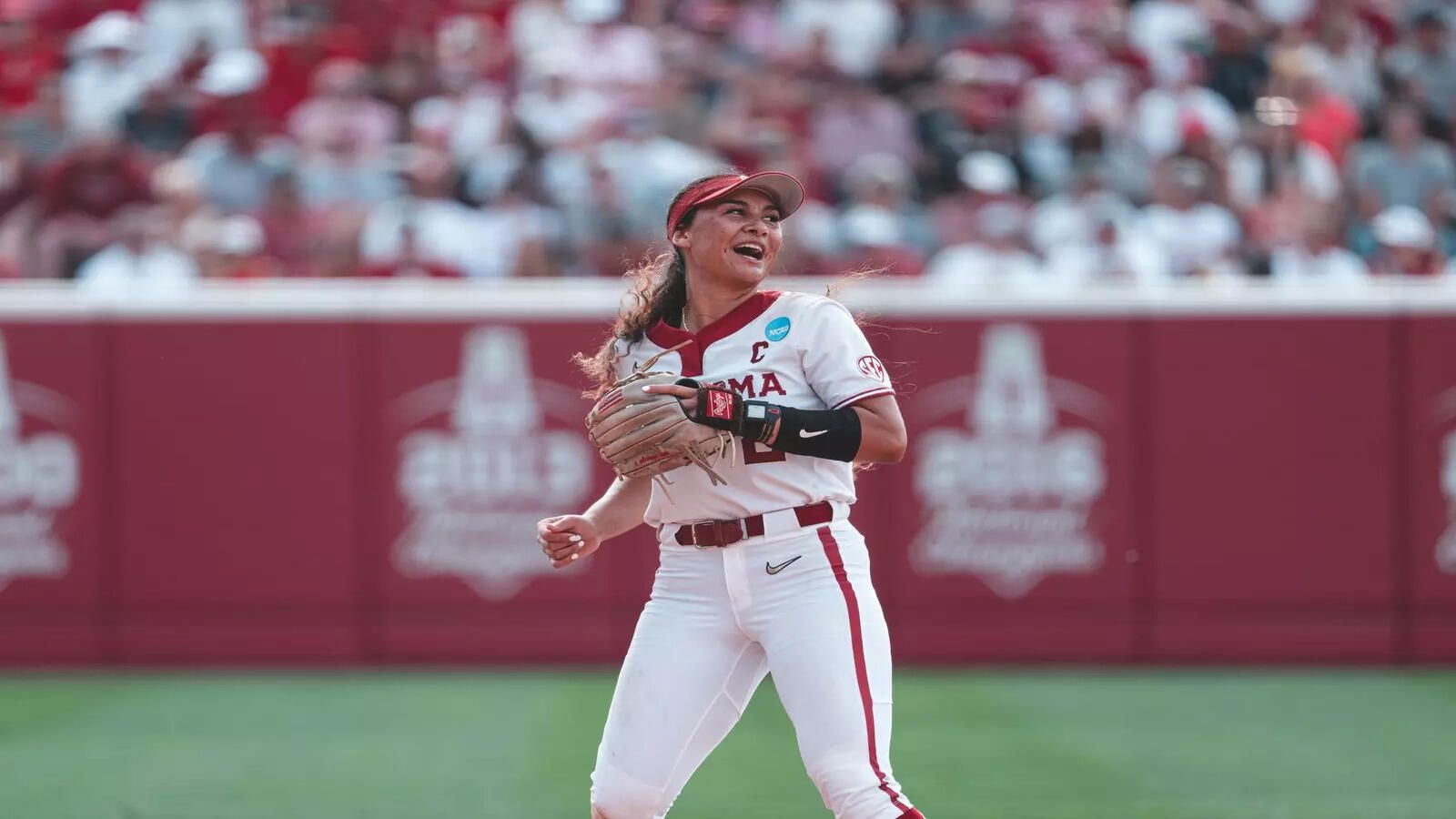 1600x900 Oklahoma stuns Alabama in Game 1 with early onslaught and Bahl's pitching masterclass Economic Times