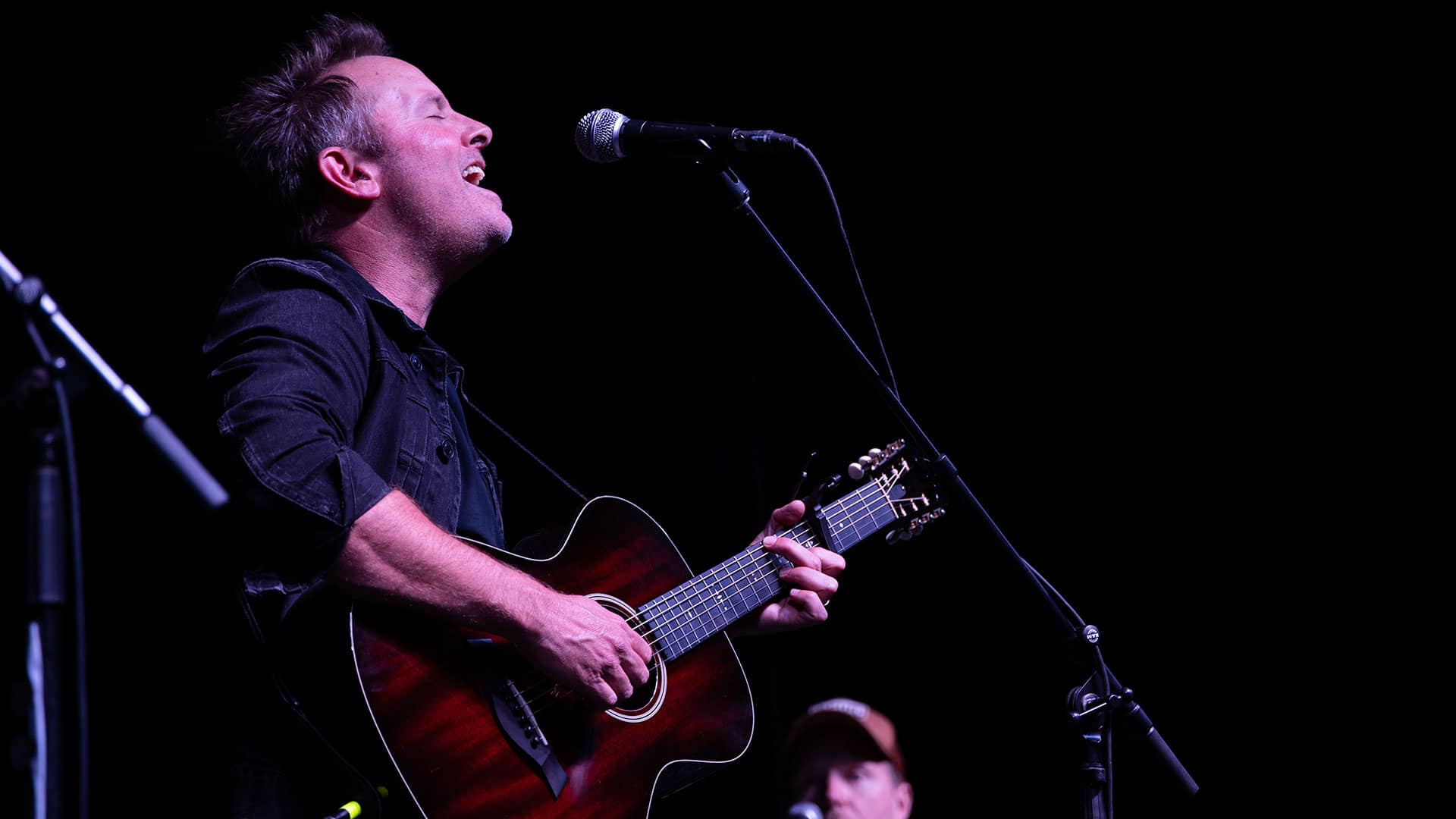 1920x1080 Chris Tomlin concert benefitting Restoration Gateway