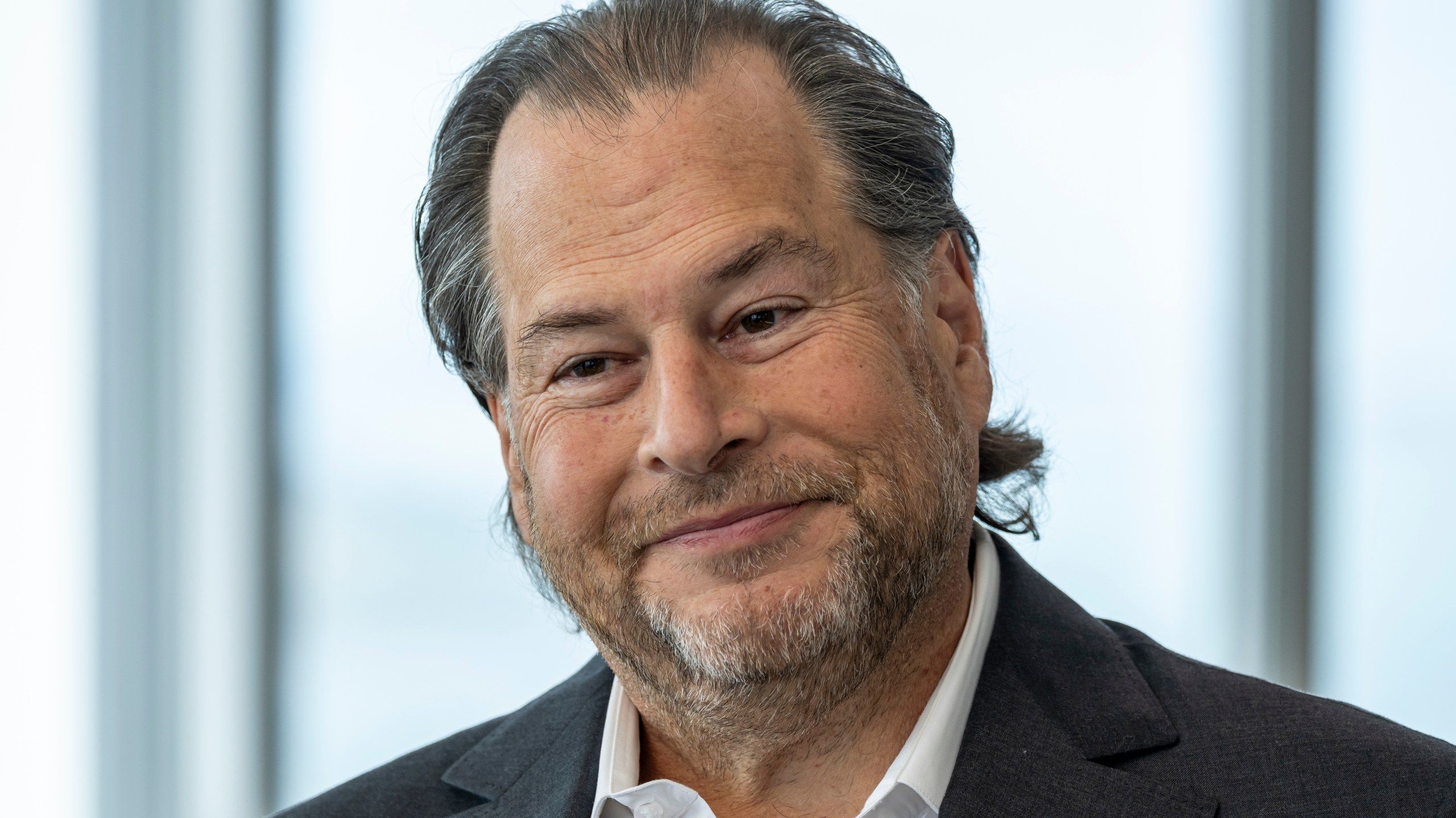 2560x1440 Marc Benioff posts series of selfies at White House dinner