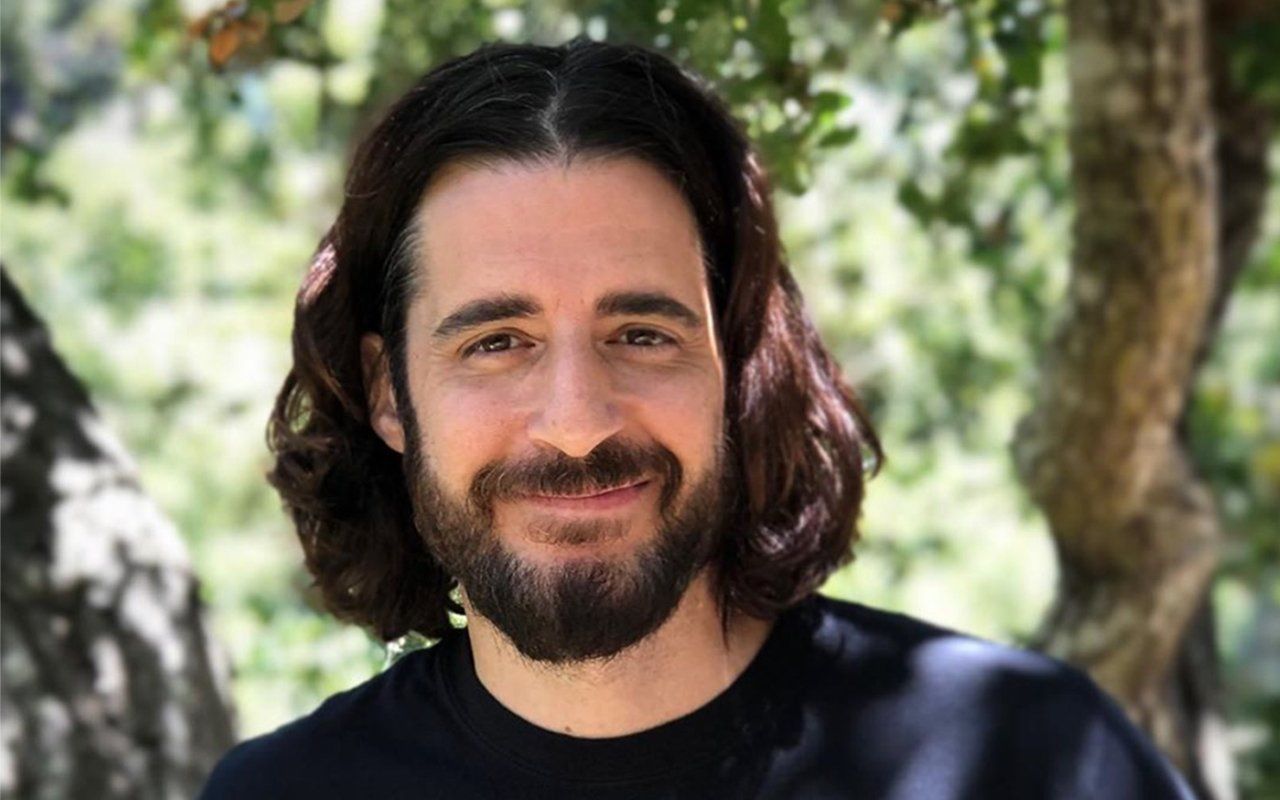 1280x800 Jonathan Roumie Says 'Surrender to God' This Advent Season