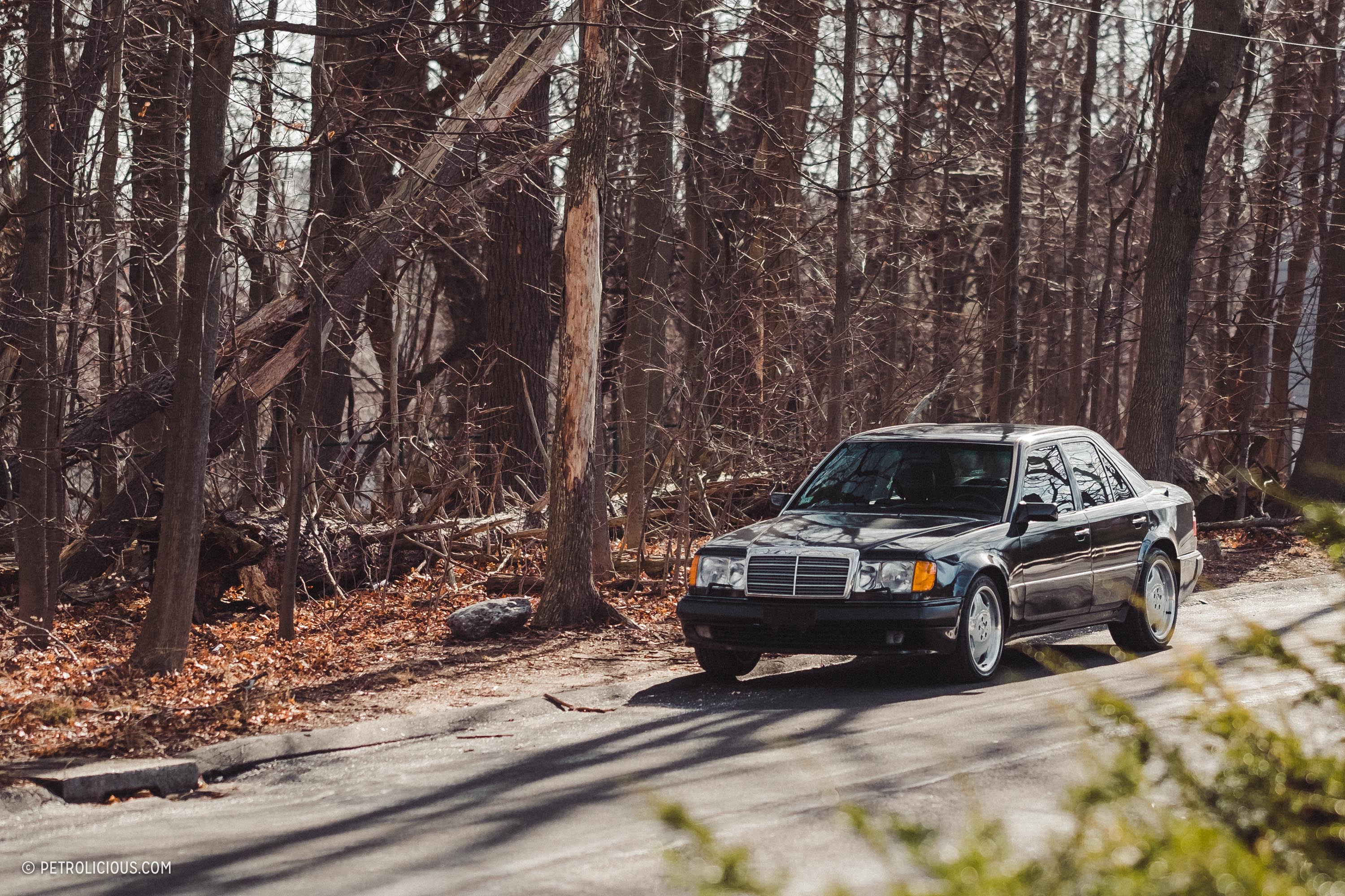 3000x2000 Mercedes Benz 500E: A Stuttgart Superhero Prowling The Streets Of