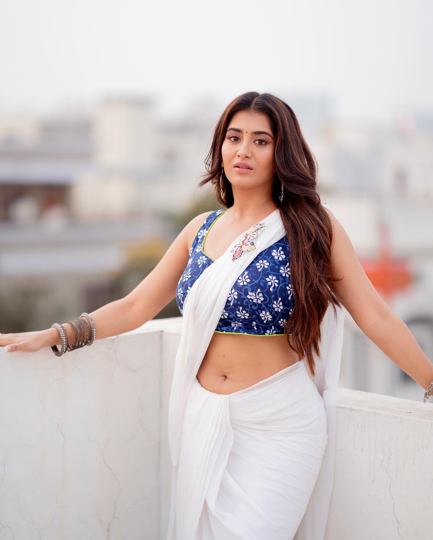 1440x1795 Pic Talk: Rashi Singh Sultry In Saree
