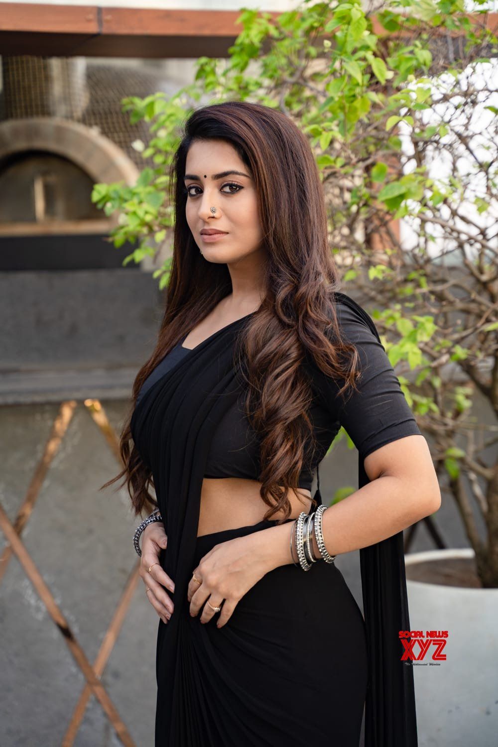 1000x1500 Actress Rashi Singh Latest Glam Stills News XYZ