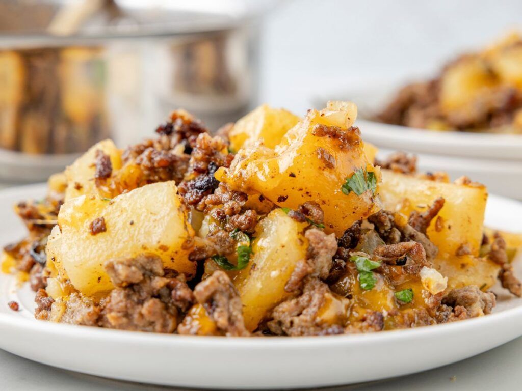 1024x768 Beef and Potatoes Skillet as Family