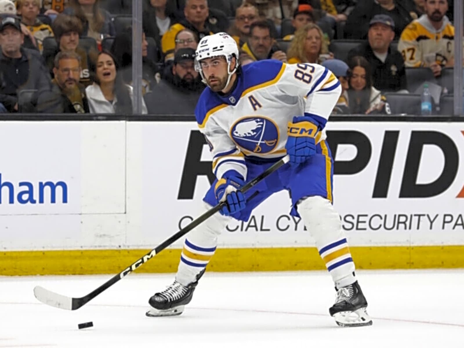 1600x1200 NHL Rumors: Priority Number One in Buffalo Sign Alex Tuch