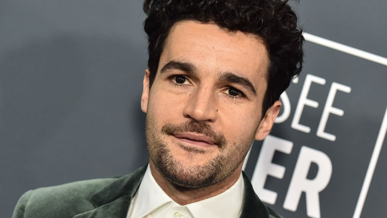 1600x900 Wolf Man: Ryan Gosling Out, Christopher Abbott In For Blumhouse Film