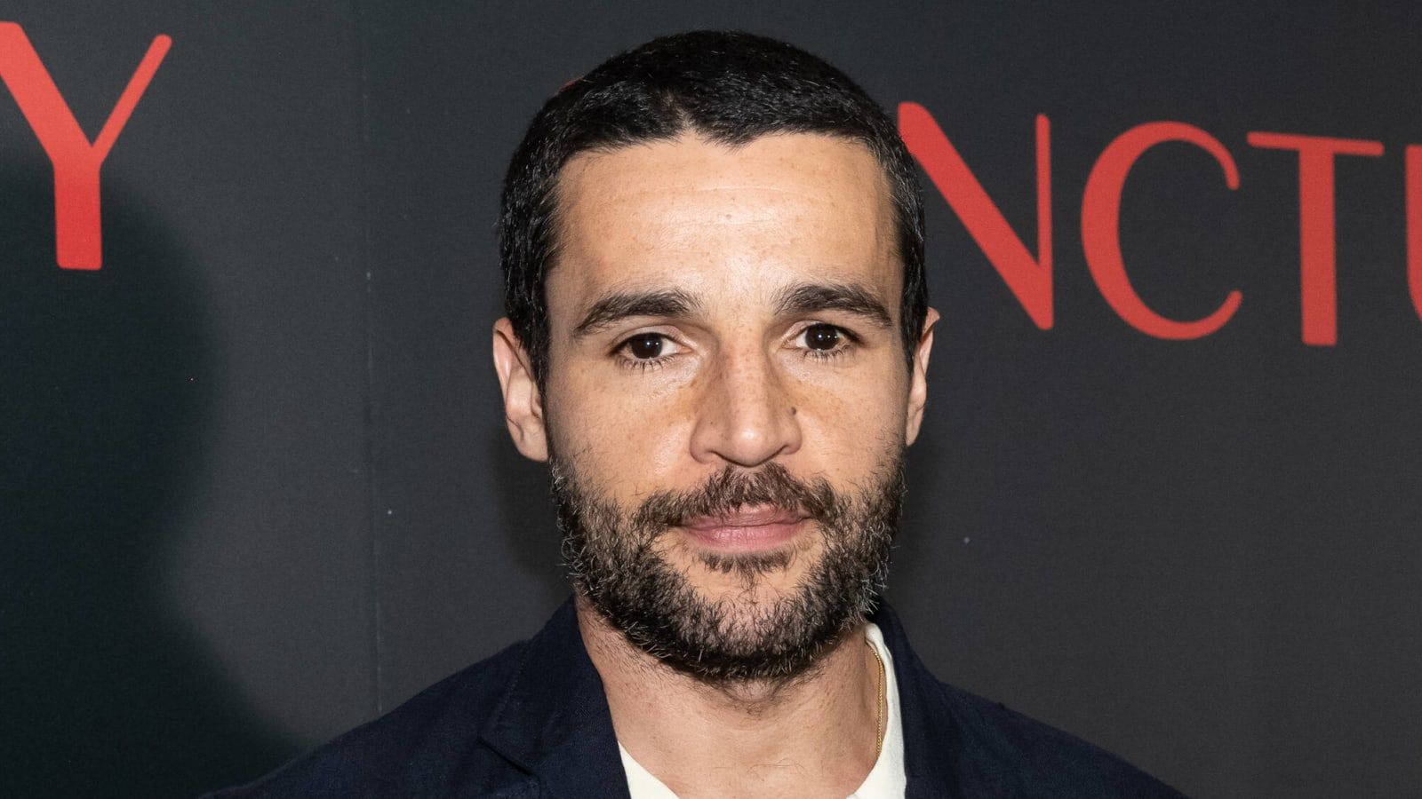 1600x900 Aooooh! Christopher Abbott Replaces Ryan Gosling as Universal's Wolf Man