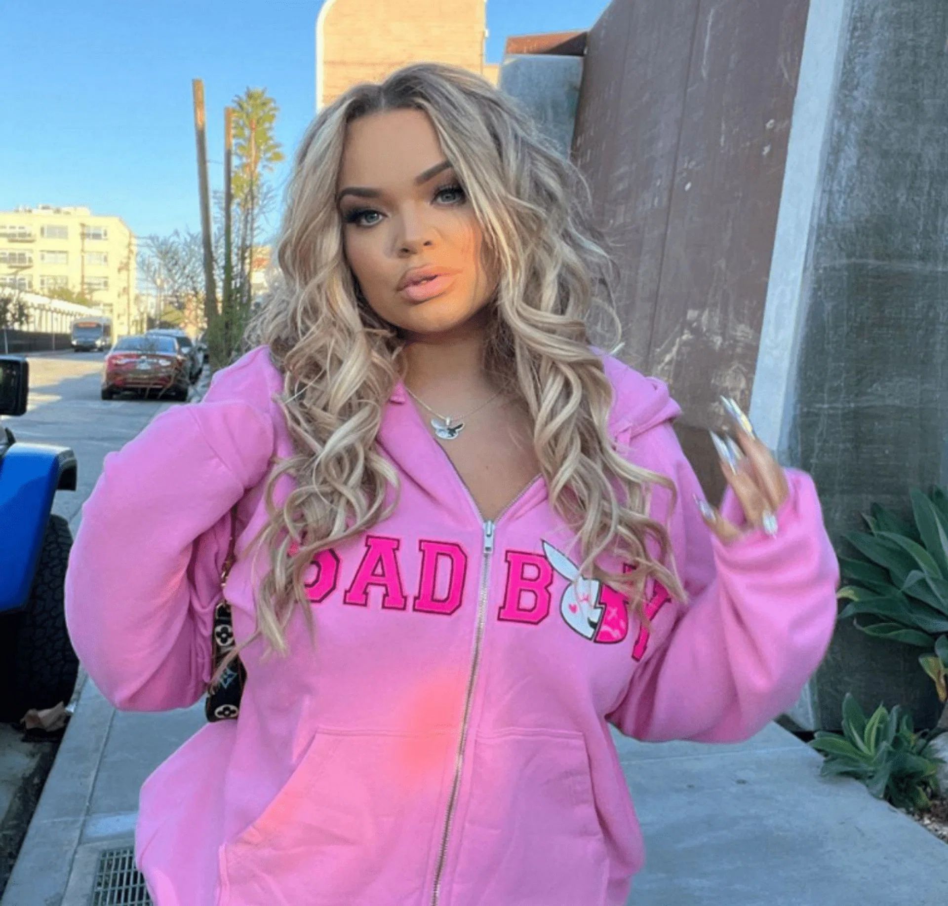 1920x1836 Trisha Paytas Wallpaper
