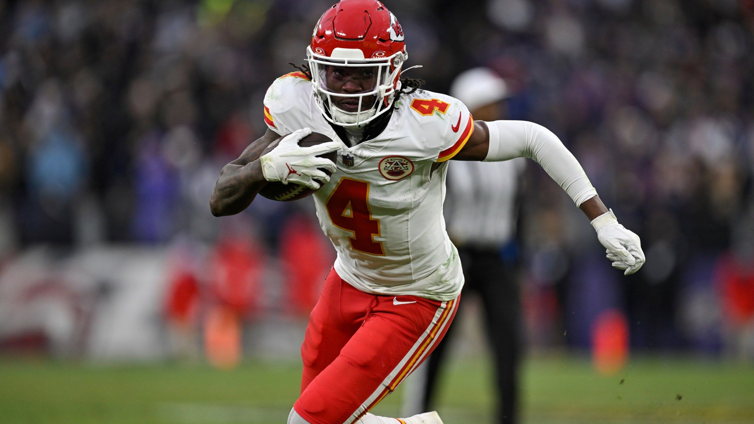 2560x1440 Chiefs' WR Rashee Rice participating in team OTA's