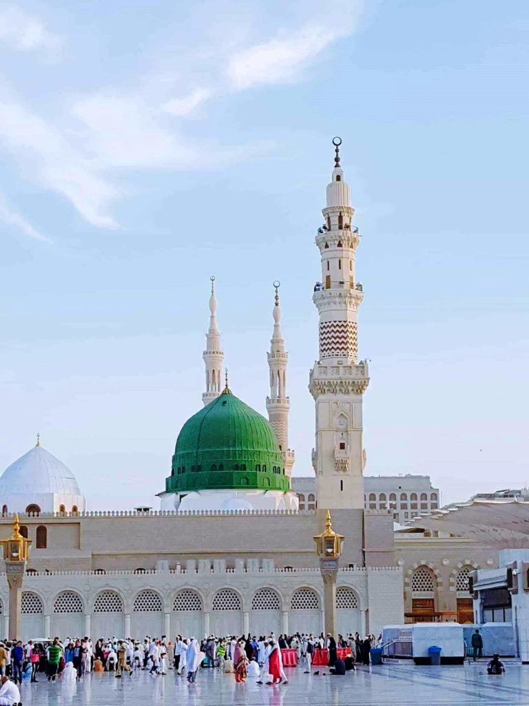 768x1024 Madina Shareef Wallpaper