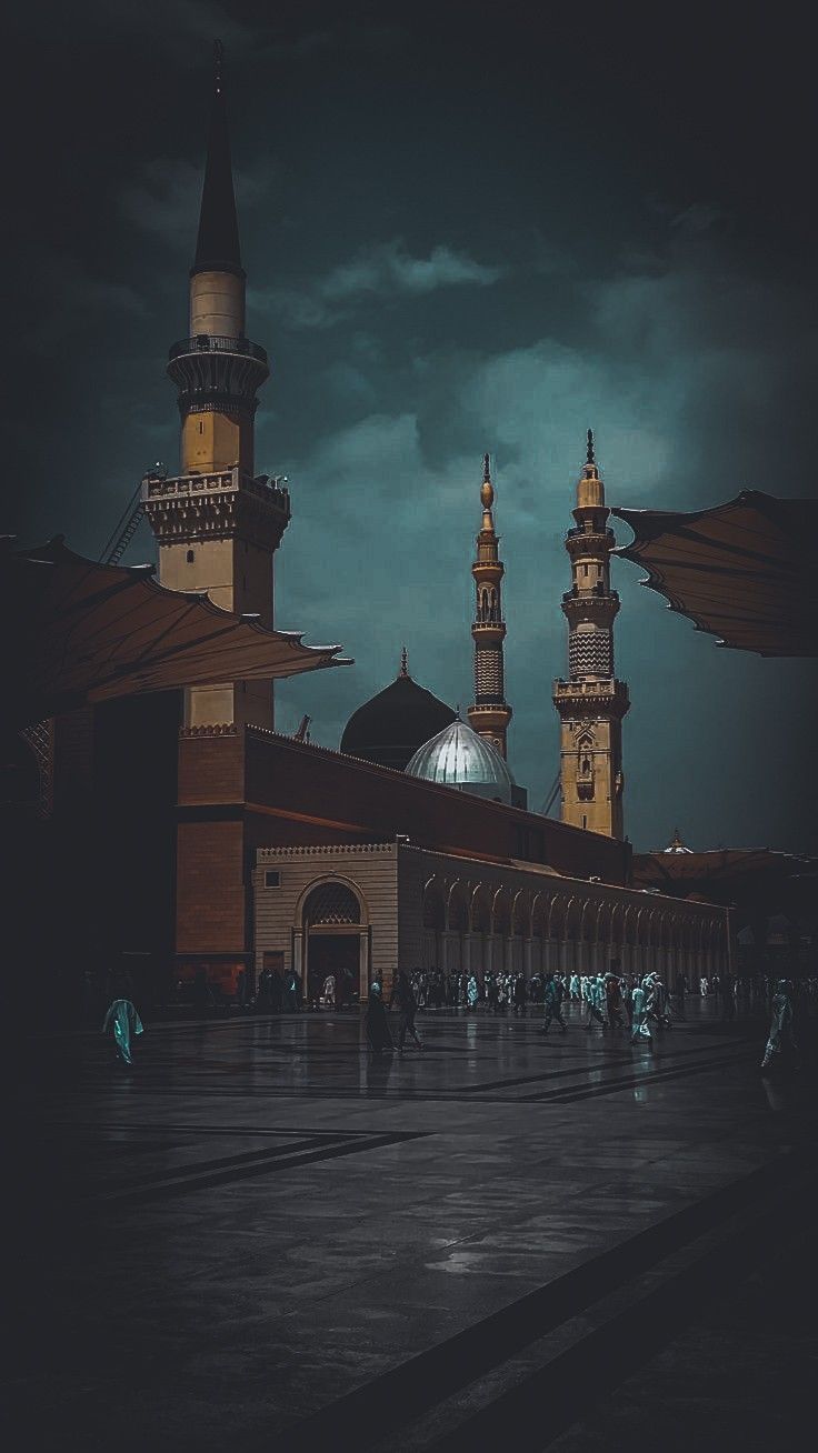 736x1308 Madina shareef