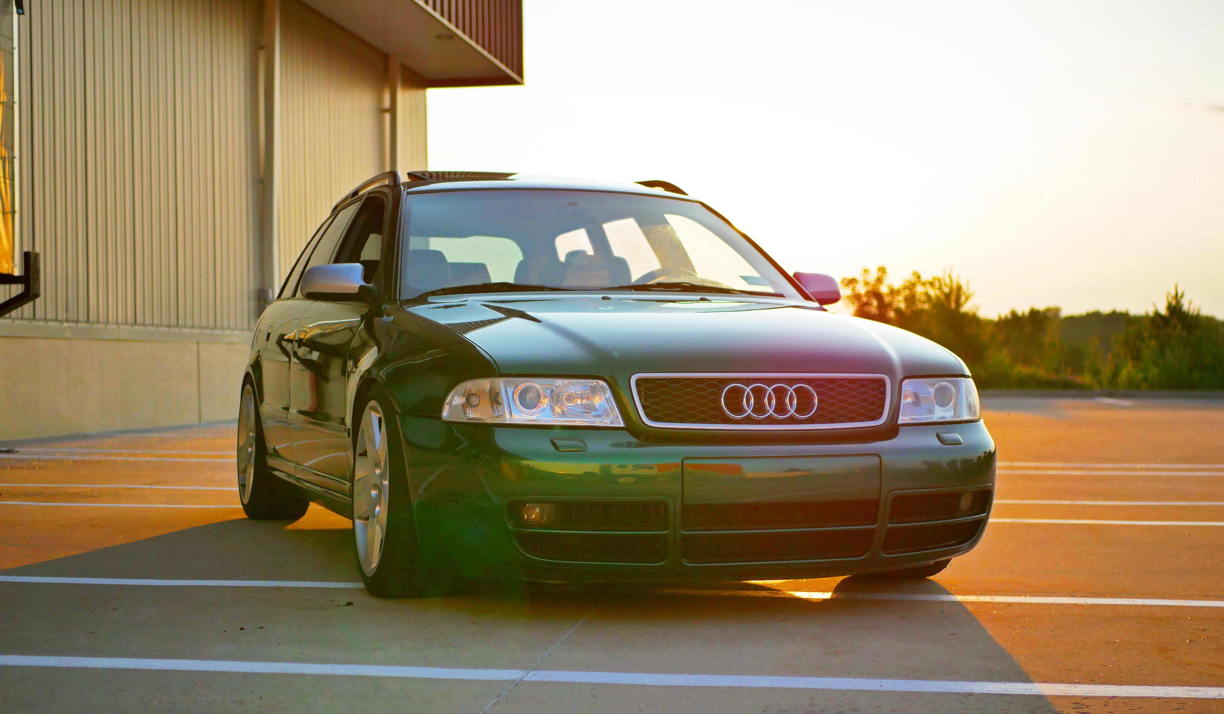 4096x2388 I see a lot of newer stuff on this sub. Any B5 fans here? Here's my 4.2 swapped cactus green avant