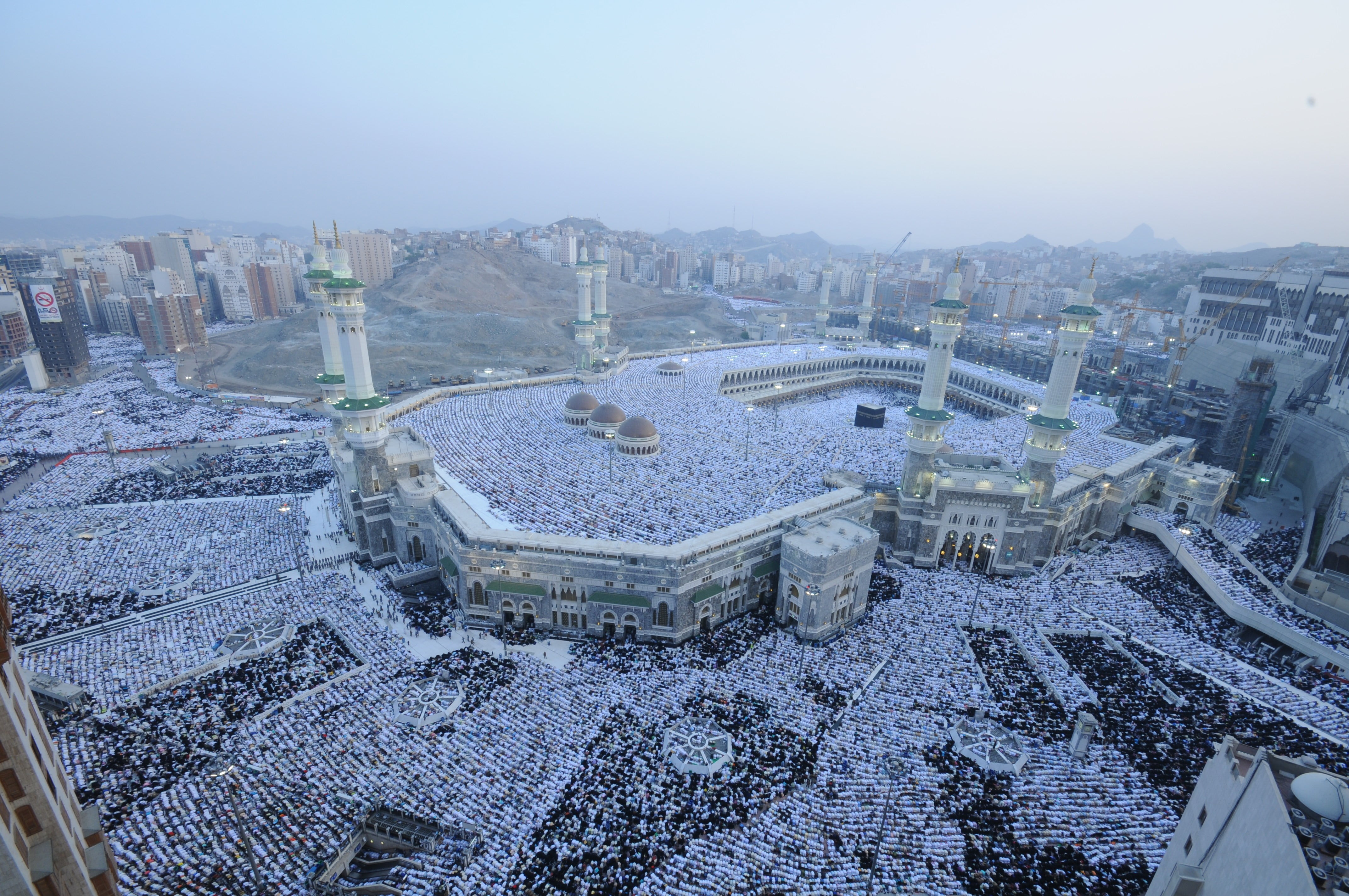 4288x2848 Aerial photography of Kaaba Mecca HD wallpaper