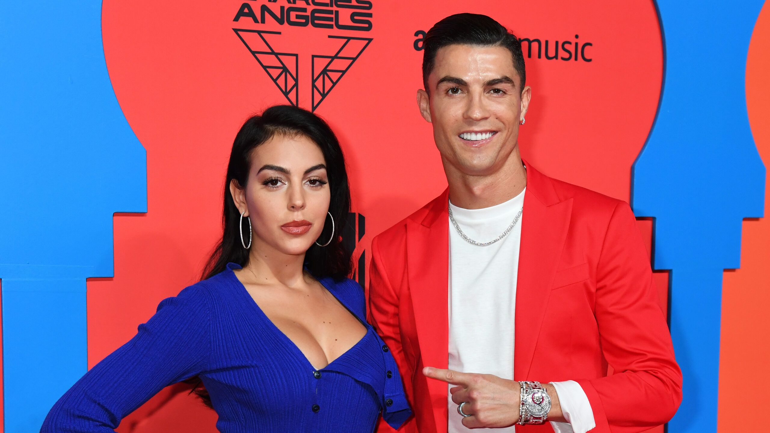 2560x1440 Cristiano Ronaldo shares sweet moment with his & Georgina Rodríguez's daughter Bella
