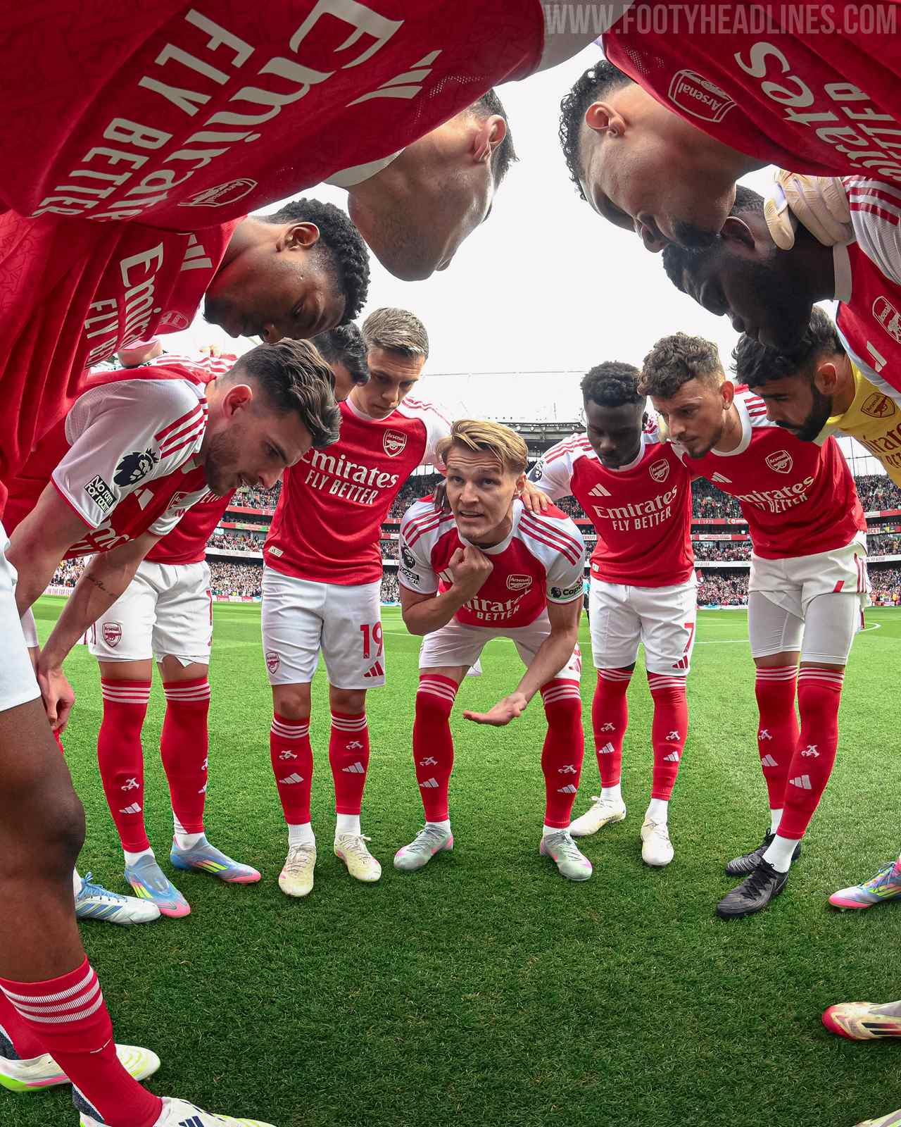 1280x1600 Arsenal 25 26 Home Kit Released Pitch Debut